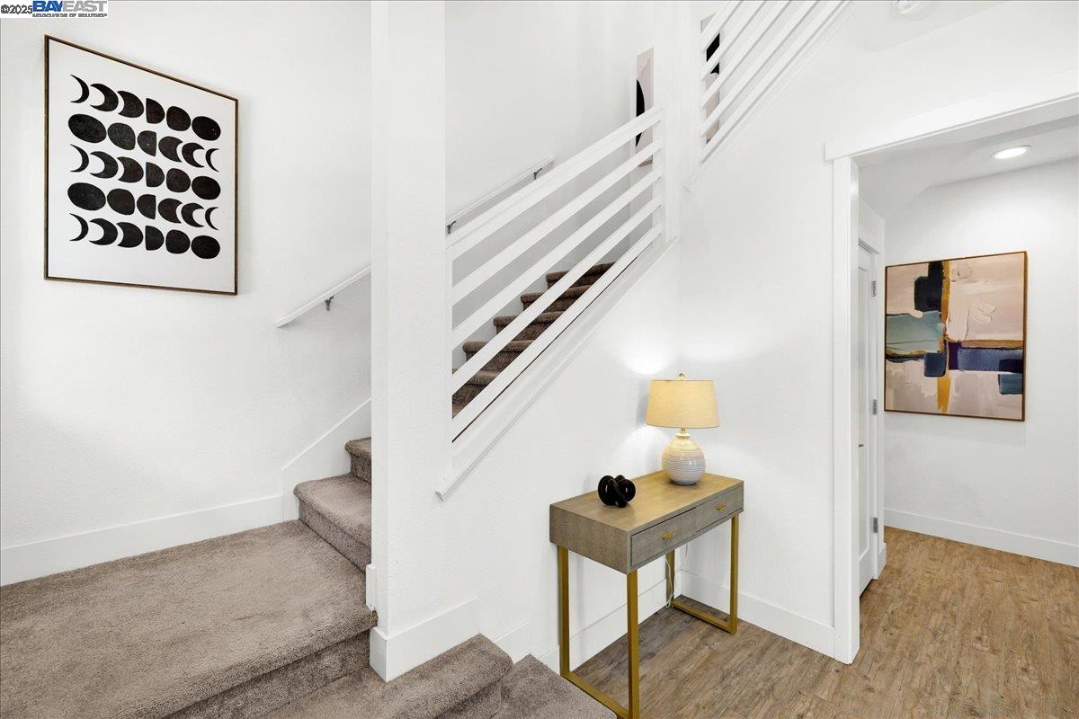Detail Gallery Image 4 of 45 For 37437 Bay Crest Road, Newark,  CA 94560 - 4 Beds | 3/1 Baths