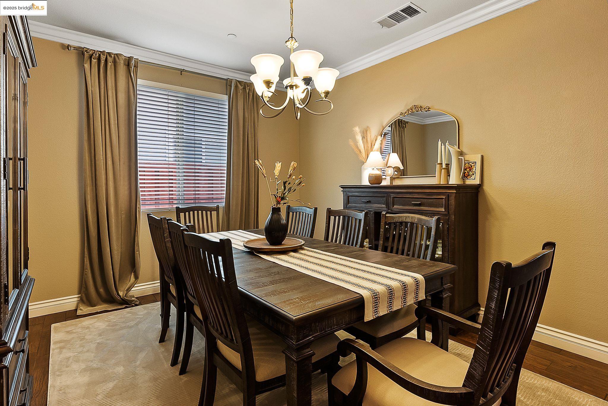 Detail Gallery Image 13 of 45 For 1525 Sycamore Dr, Oakley,  CA 94561 - 4 Beds | 2 Baths