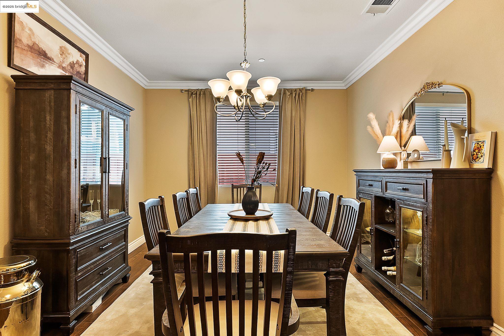 Detail Gallery Image 14 of 45 For 1525 Sycamore Dr, Oakley,  CA 94561 - 4 Beds | 2 Baths