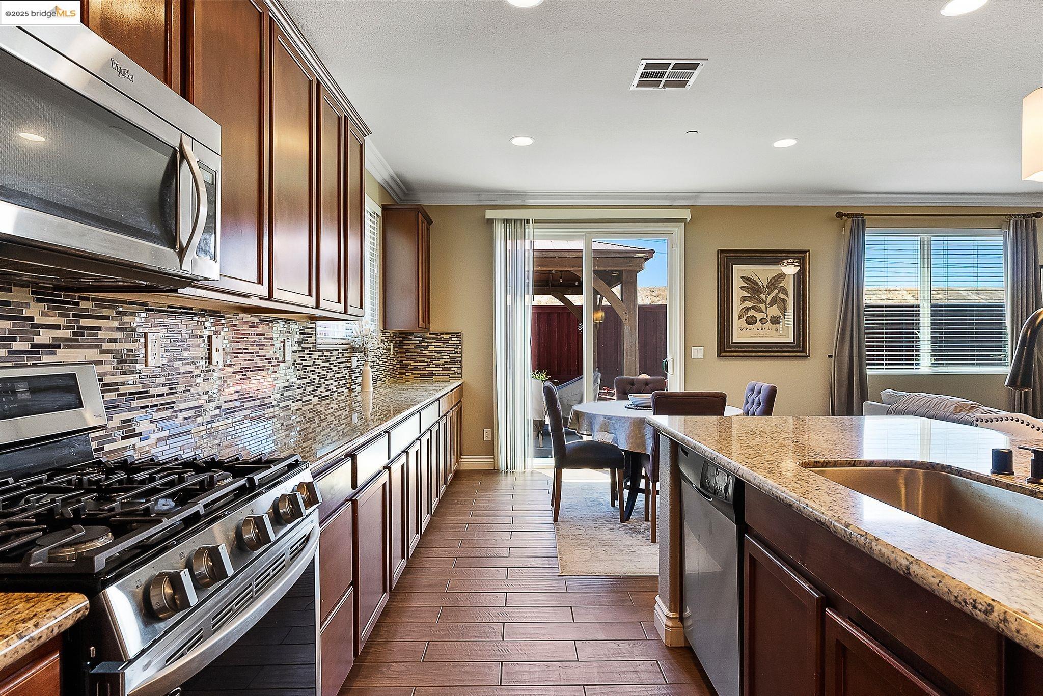 Detail Gallery Image 32 of 45 For 1525 Sycamore Dr, Oakley,  CA 94561 - 4 Beds | 2 Baths