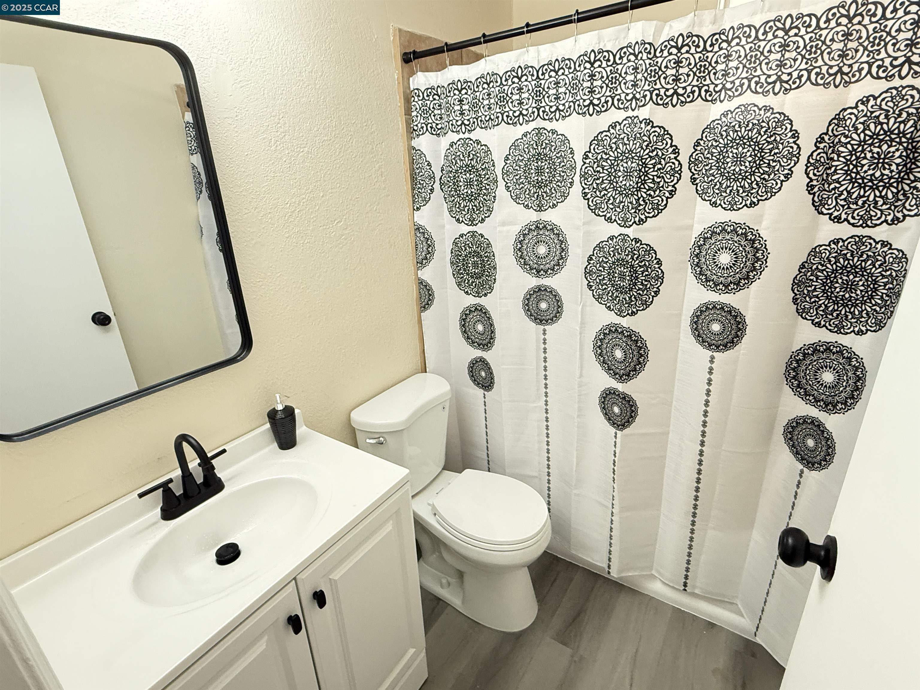 Detail Gallery Image 11 of 15 For 457 La Jolla St, Vallejo,  CA 94591 - 3 Beds | 1 Baths