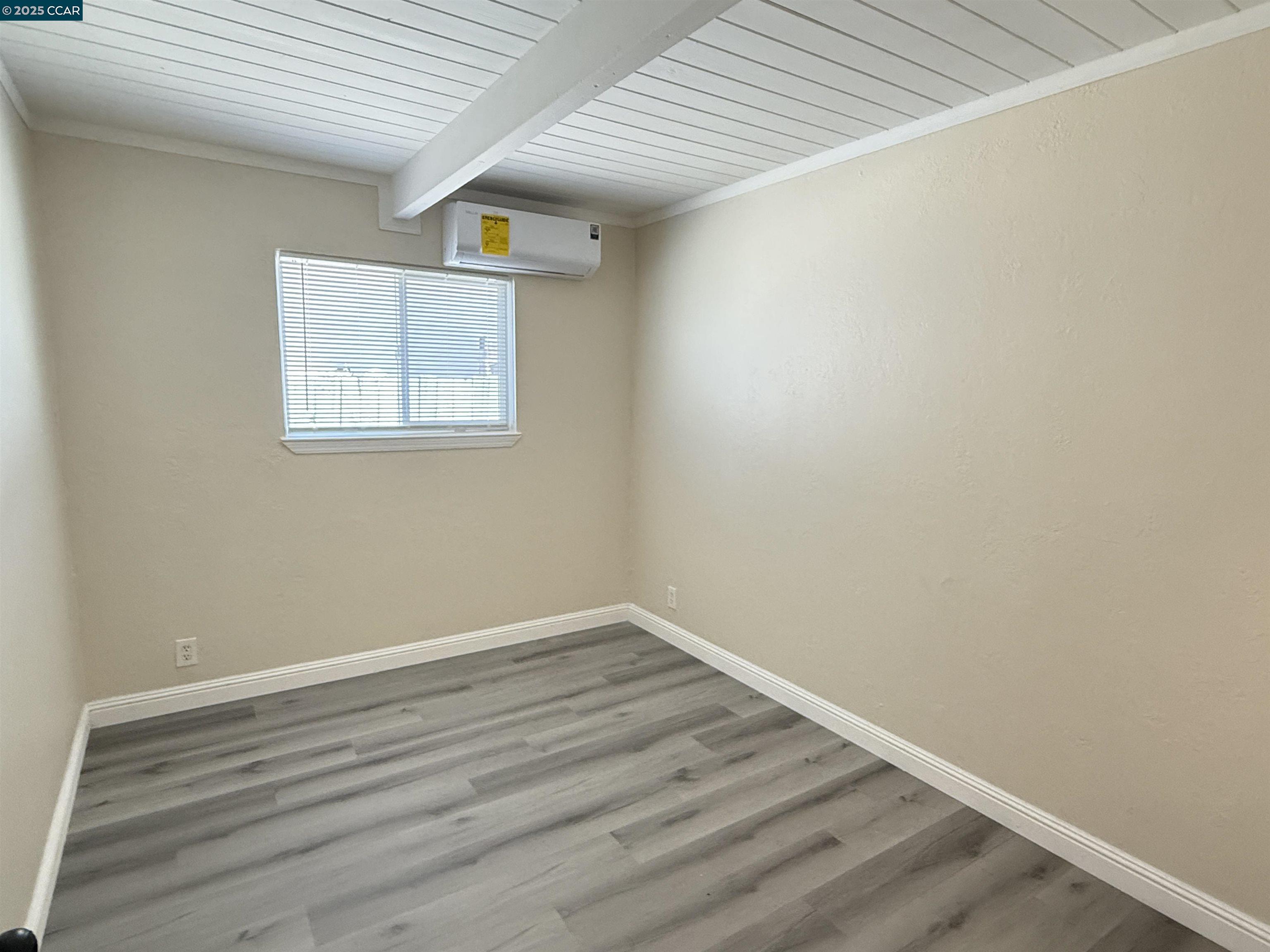 Detail Gallery Image 7 of 15 For 457 La Jolla St, Vallejo,  CA 94591 - 3 Beds | 1 Baths