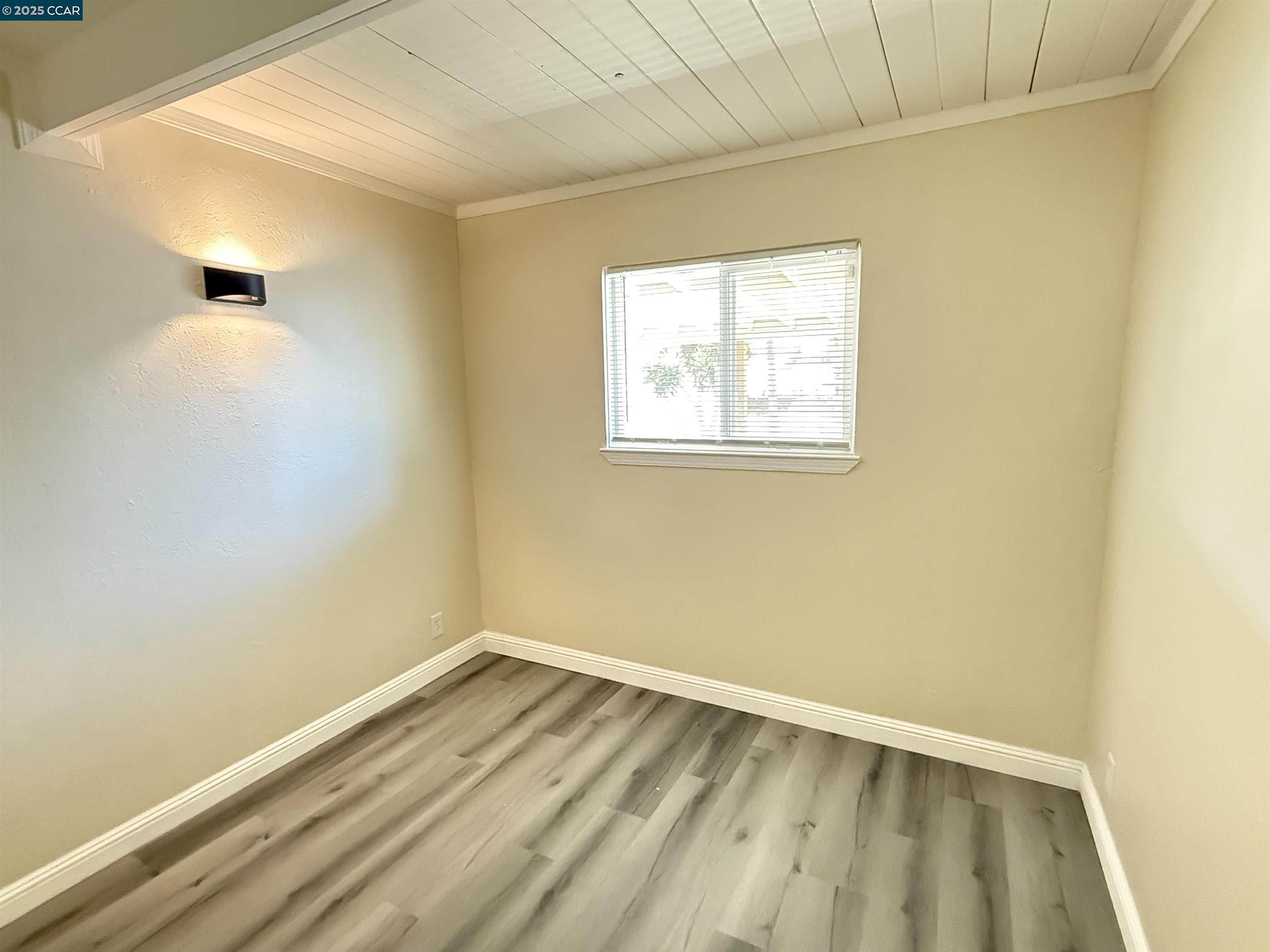Detail Gallery Image 8 of 15 For 457 La Jolla St, Vallejo,  CA 94591 - 3 Beds | 1 Baths