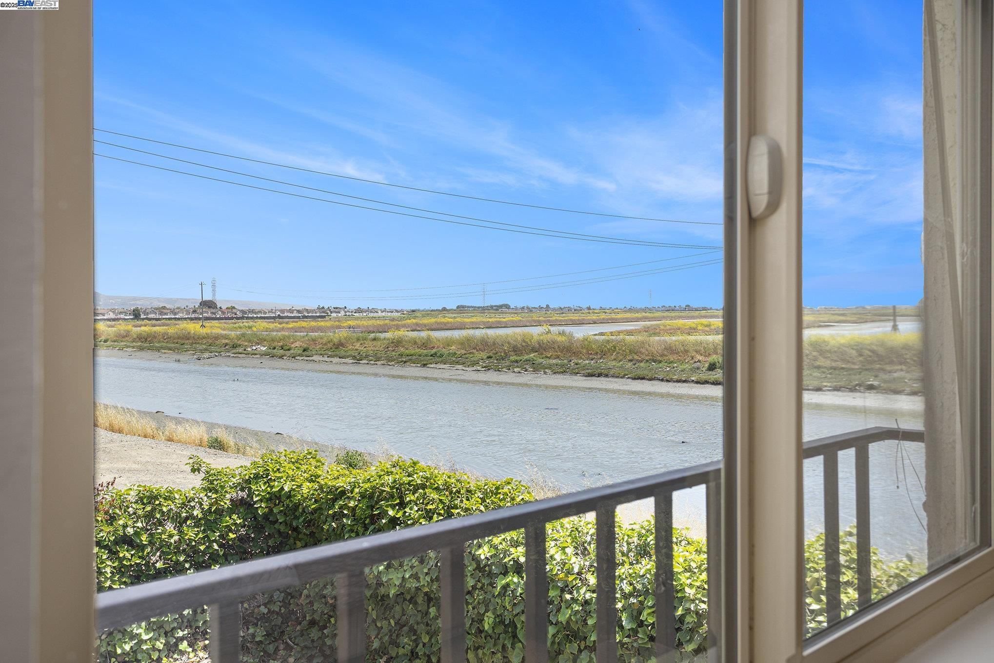 Detail Gallery Image 15 of 28 For 14725 Doolittle Dr, San Leandro,  CA 94577 - 3 Beds | 2 Baths