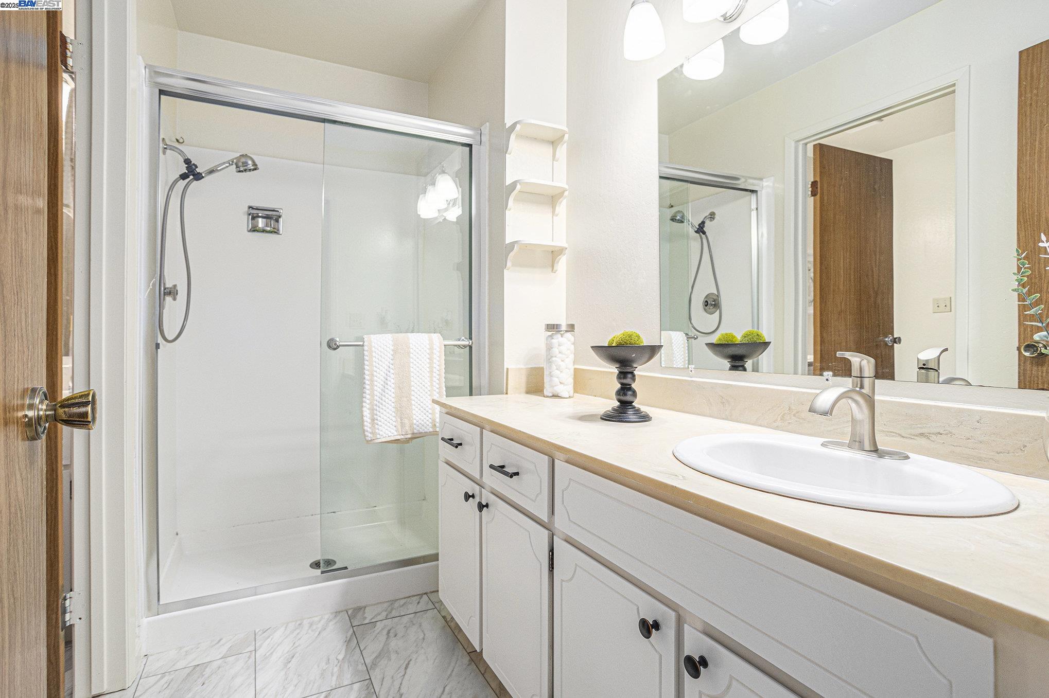 Detail Gallery Image 21 of 28 For 14725 Doolittle Dr, San Leandro,  CA 94577 - 3 Beds | 2 Baths