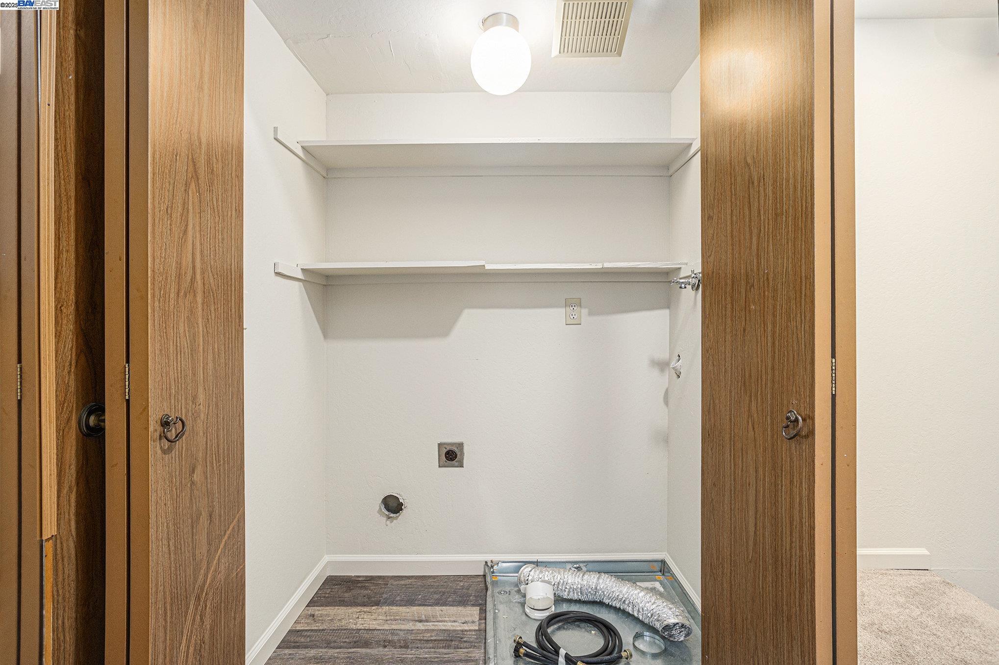 Detail Gallery Image 26 of 28 For 14725 Doolittle Dr, San Leandro,  CA 94577 - 3 Beds | 2 Baths
