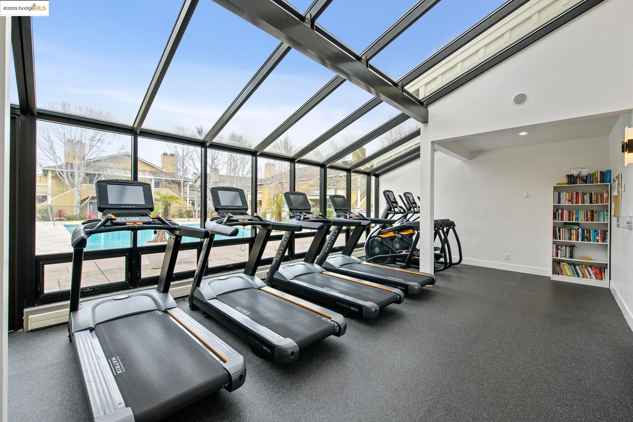 Detail Gallery Image 38 of 60 For 164 Schooner Ct, Richmond,  CA 94804 - 2 Beds | 2 Baths