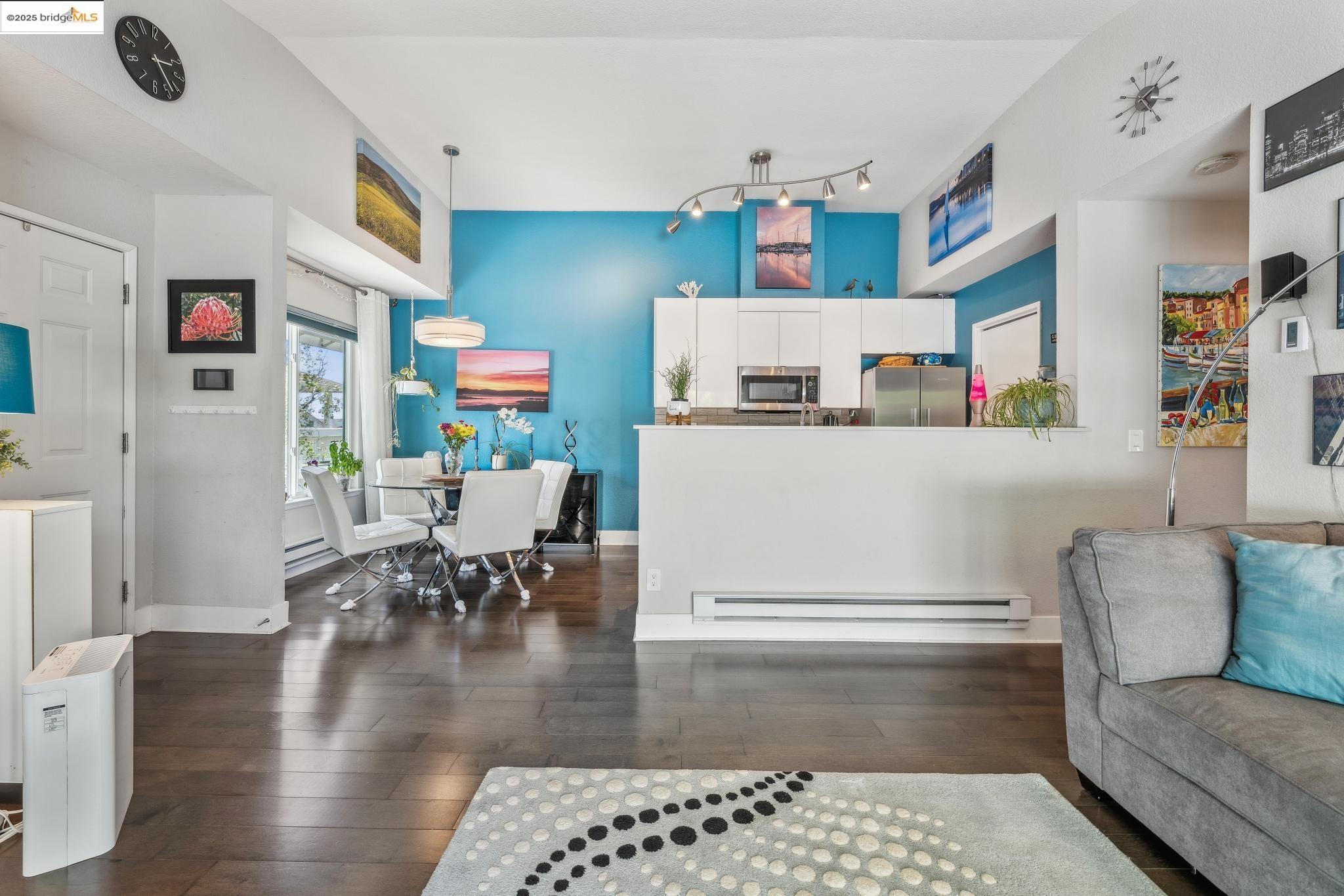 Detail Gallery Image 5 of 60 For 164 Schooner Ct, Richmond,  CA 94804 - 2 Beds | 2 Baths