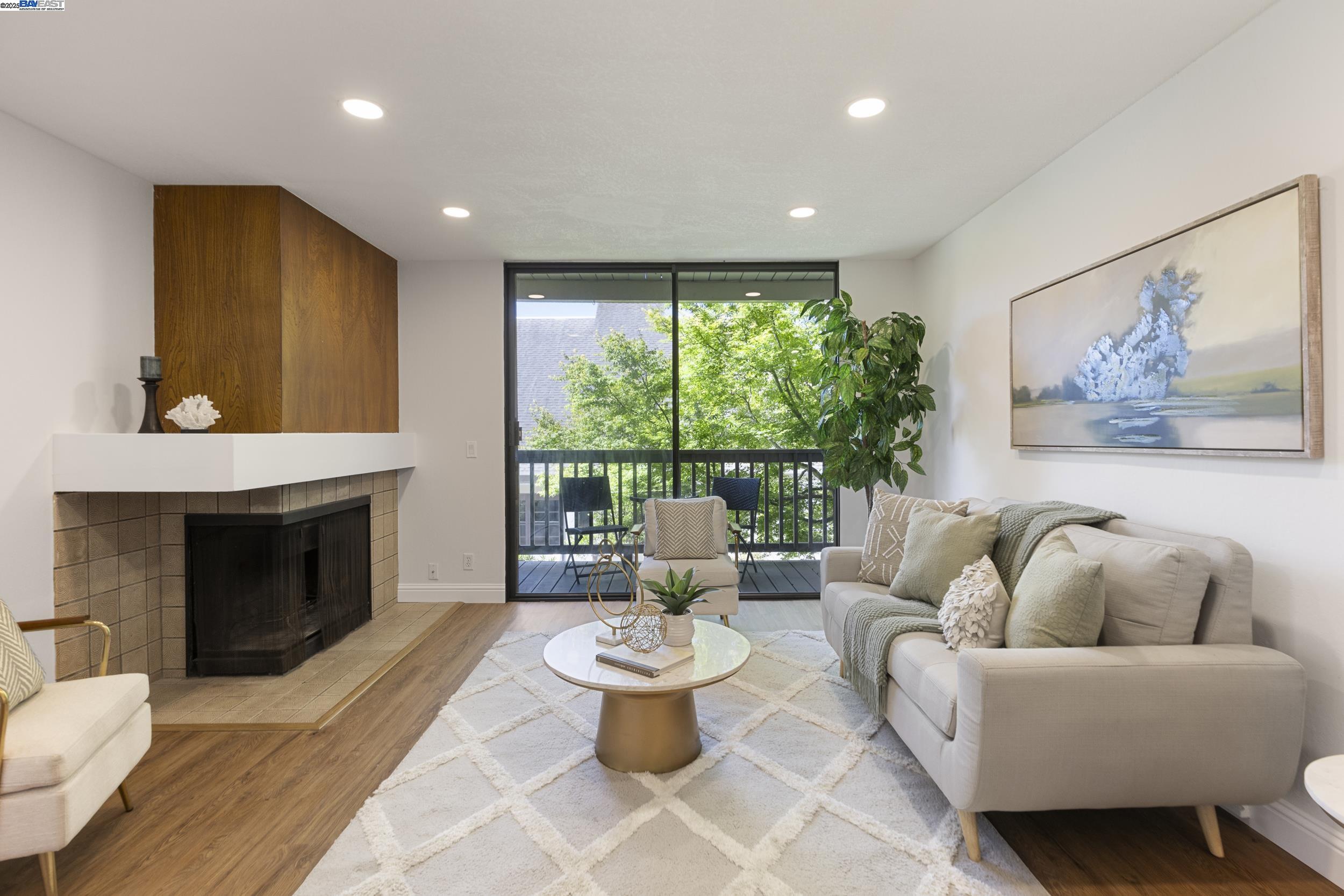 Detail Gallery Image 1 of 56 For 2101 Shoreline Dr #249,  Alameda,  CA 94501 - 2 Beds | 2 Baths