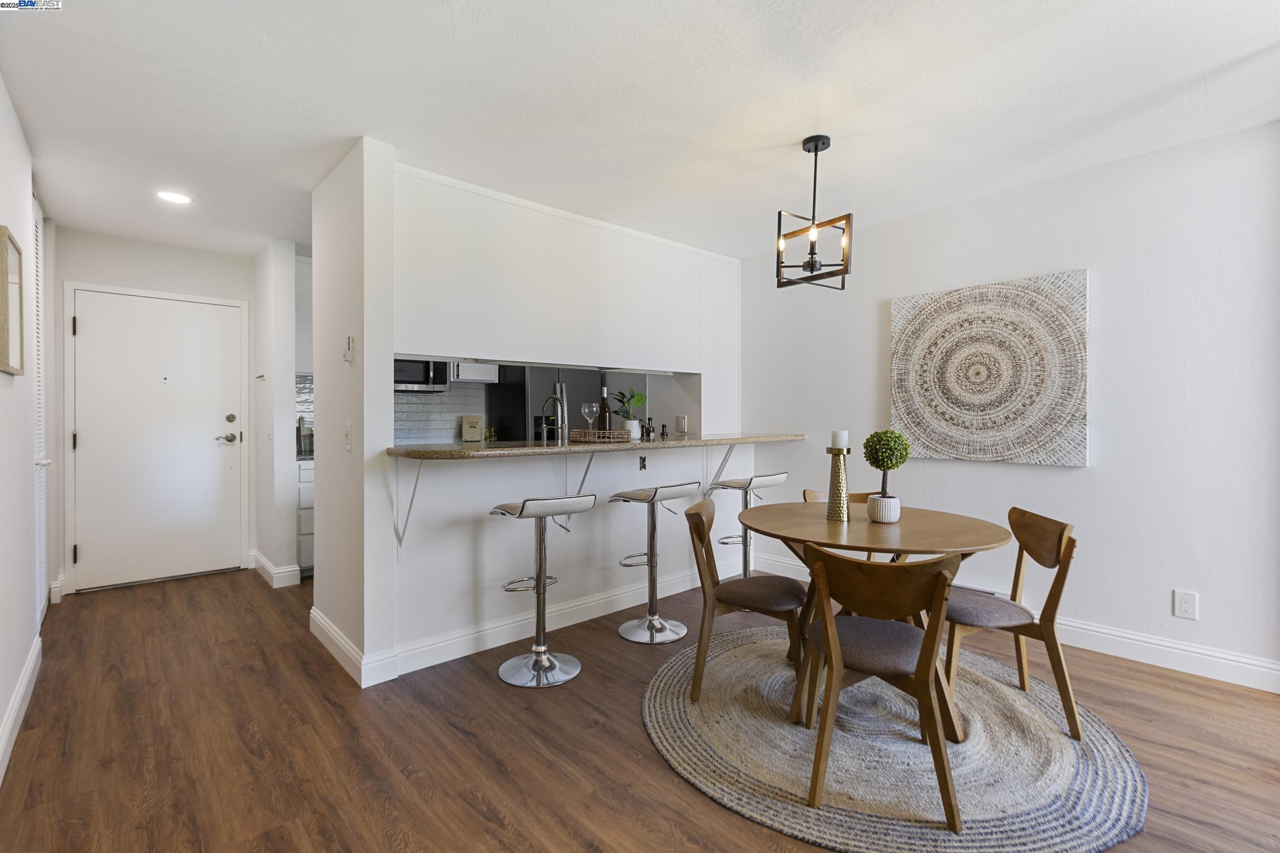 Detail Gallery Image 11 of 56 For 2101 Shoreline Dr #249,  Alameda,  CA 94501 - 2 Beds | 2 Baths