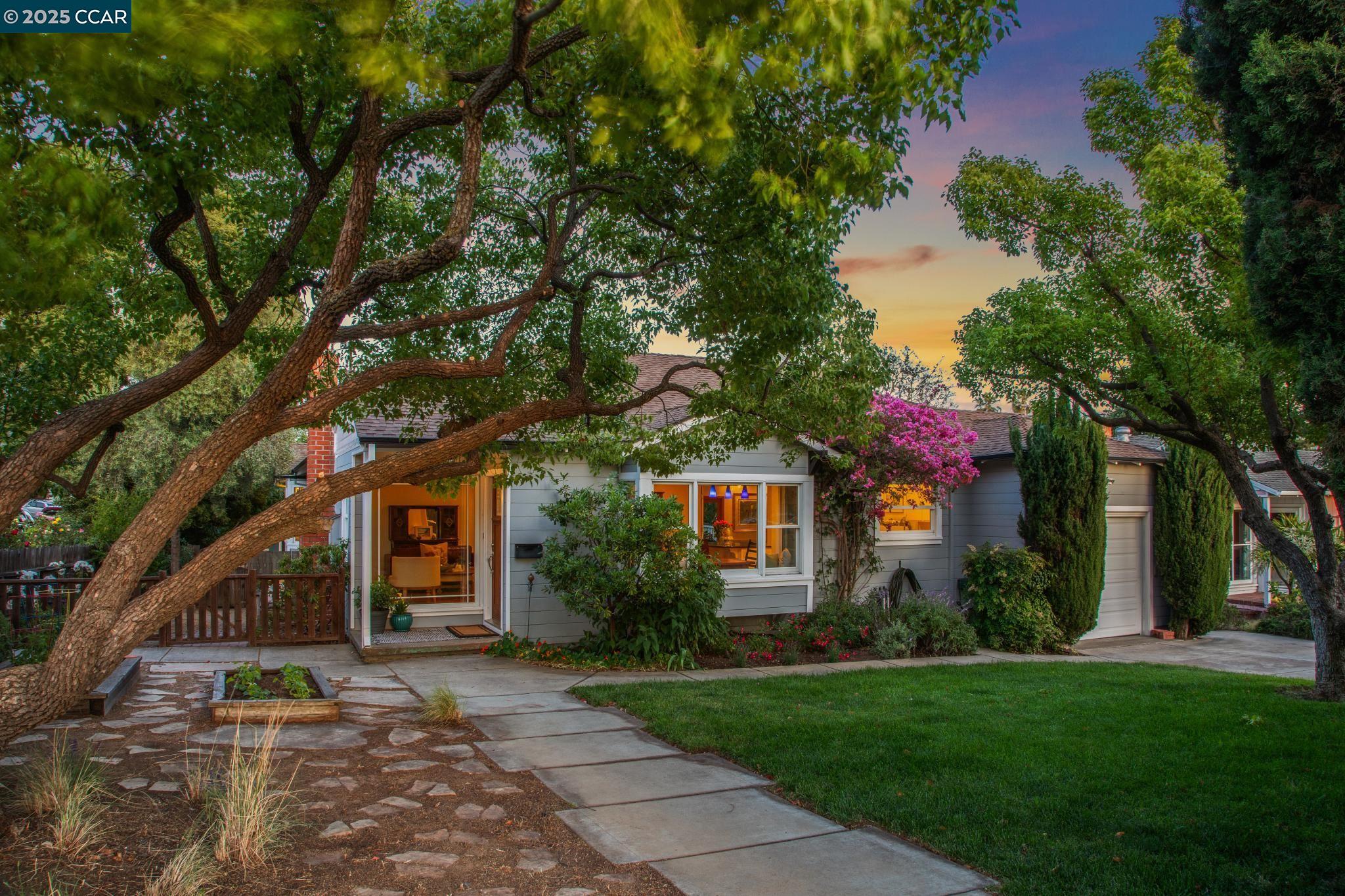 Detail Gallery Image 1 of 1 For 1440 E 3rd St, Benicia,  CA 94510 - 4 Beds | 2 Baths