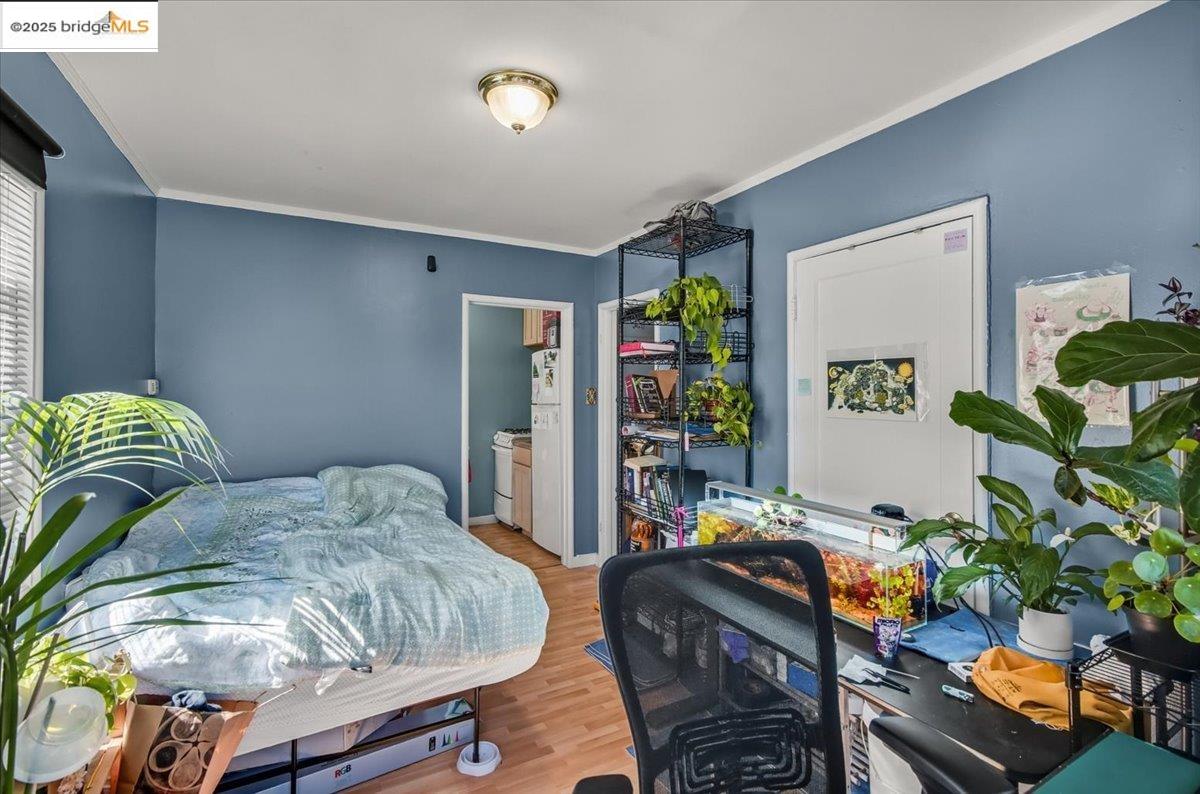 Detail Gallery Image 5 of 17 For 1827 Berkeley Way, Berkeley,  CA 94703 - – Beds | – Baths
