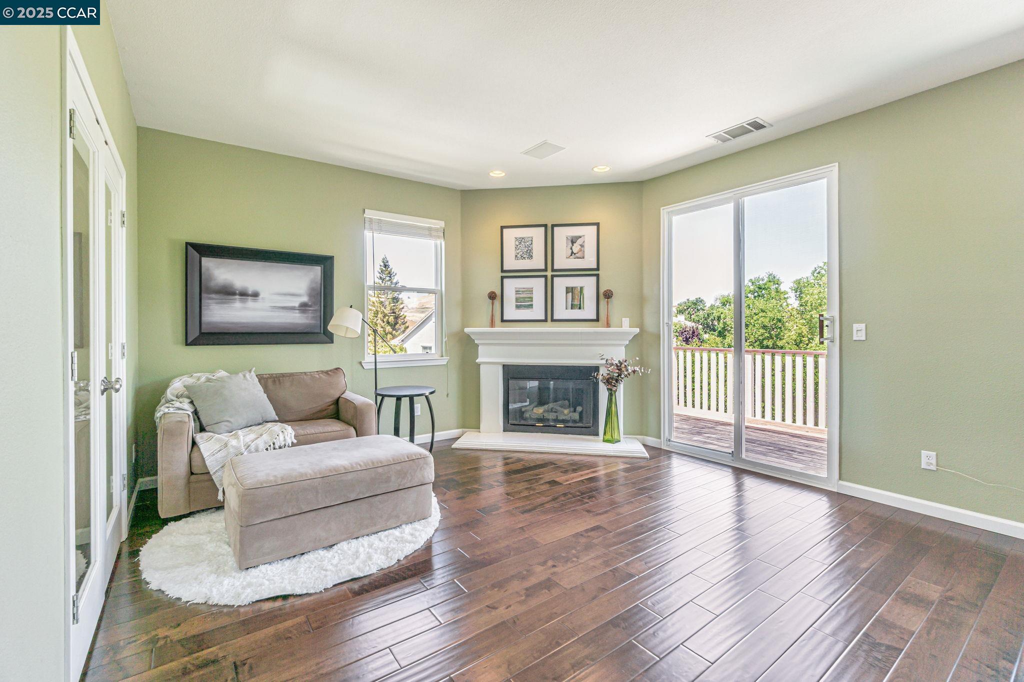 Detail Gallery Image 22 of 56 For 1039 Rolling Woods Way, Concord,  CA 94521 - 4 Beds | 3/1 Baths