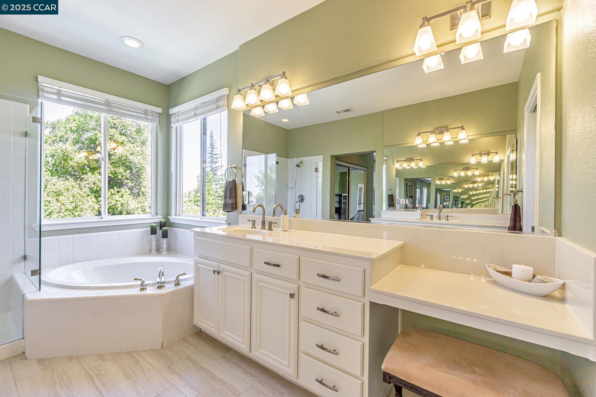 Detail Gallery Image 28 of 56 For 1039 Rolling Woods Way, Concord,  CA 94521 - 4 Beds | 3/1 Baths