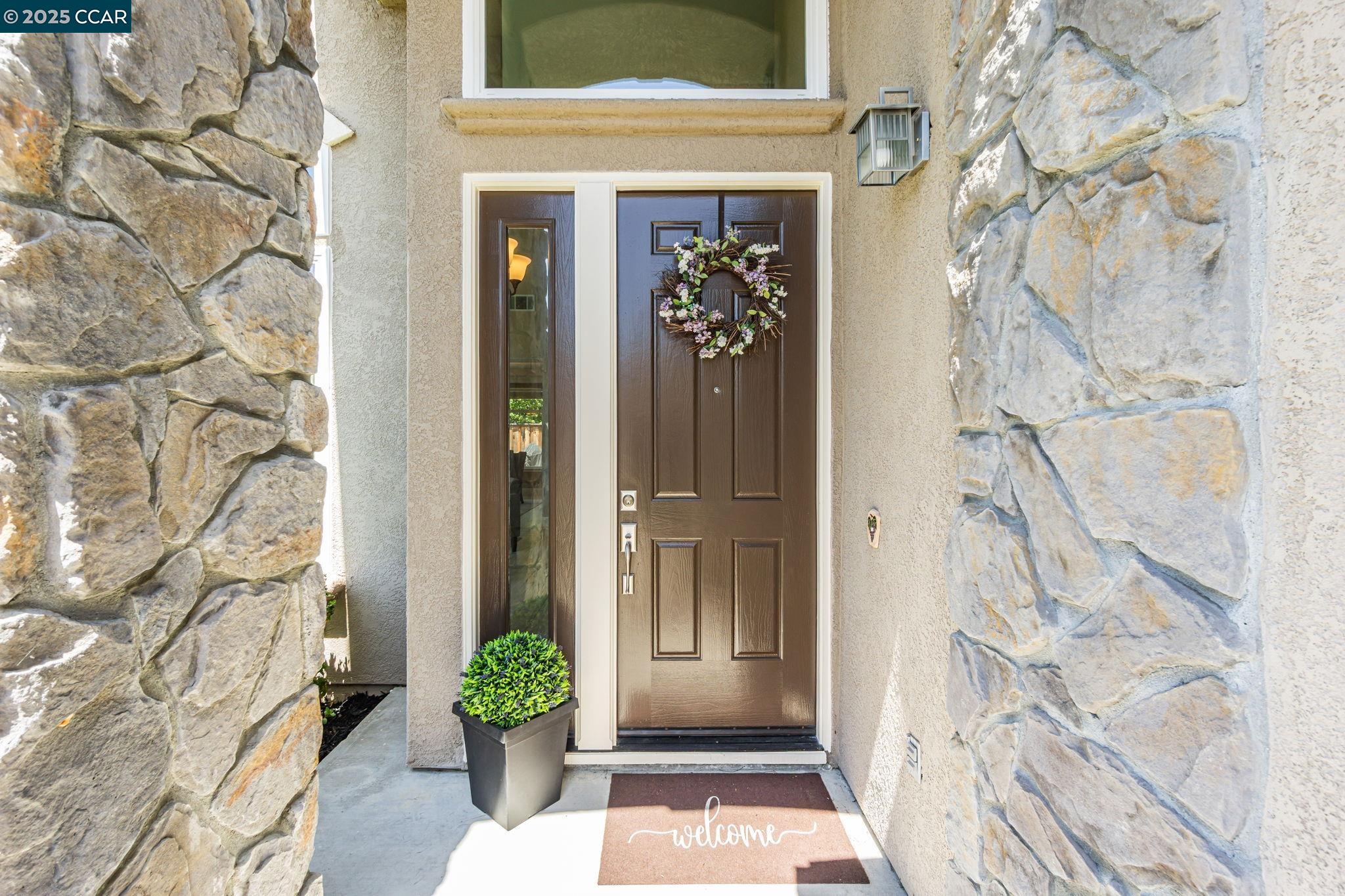 Detail Gallery Image 4 of 56 For 1039 Rolling Woods Way, Concord,  CA 94521 - 4 Beds | 3/1 Baths
