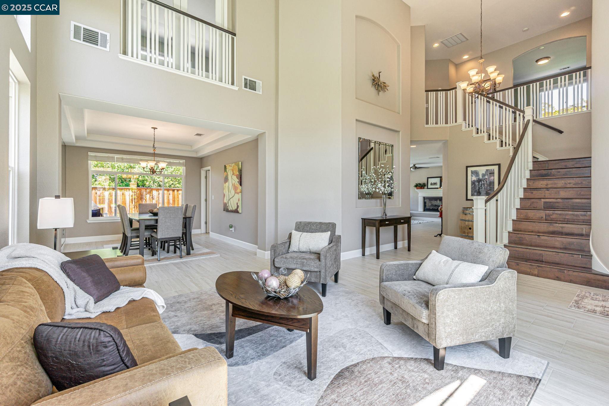 Detail Gallery Image 7 of 56 For 1039 Rolling Woods Way, Concord,  CA 94521 - 4 Beds | 3/1 Baths