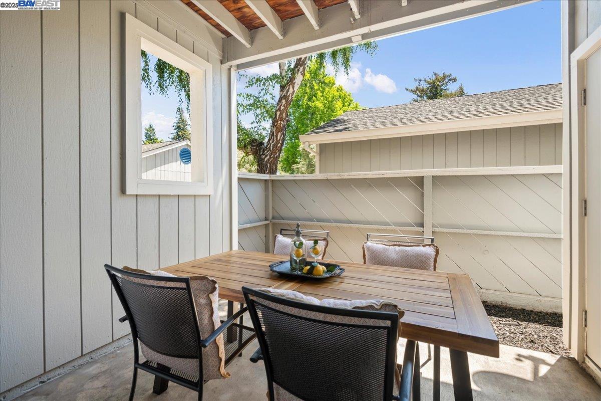 Detail Gallery Image 9 of 17 For 37462 Parish Cir, Fremont,  CA 94536 - 2 Beds | 2 Baths