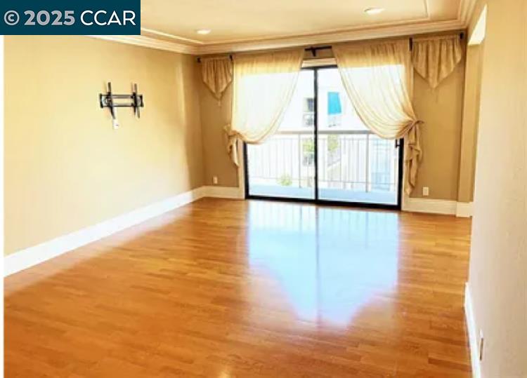 Detail Gallery Image 3 of 35 For 310 N Civic Drive #504,  Walnut Creek,  CA 94596 - 1 Beds | 1 Baths