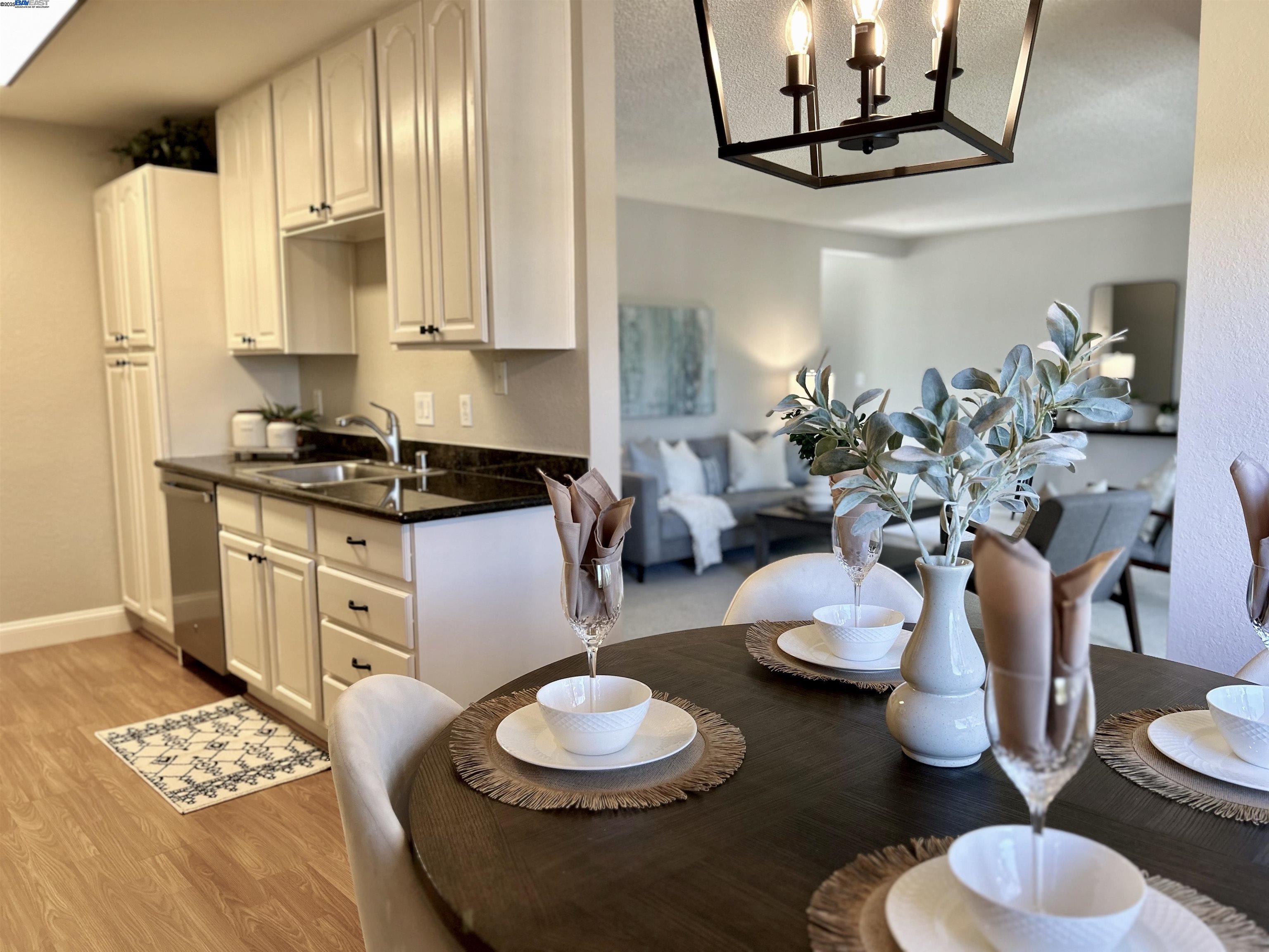 Detail Gallery Image 5 of 23 For 900 Cambridge Dr #26,  Benicia,  CA 94510 - 2 Beds | 1 Baths