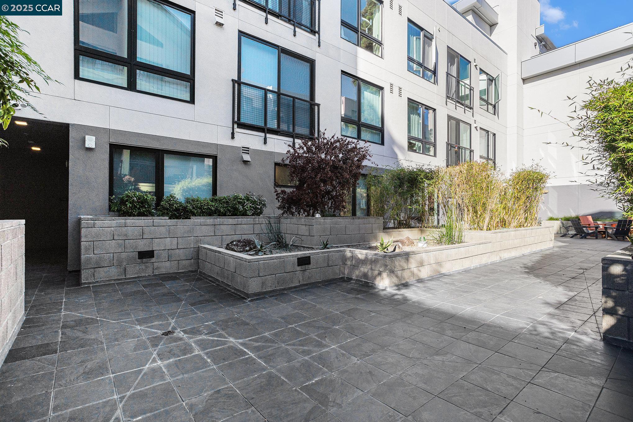 Detail Gallery Image 40 of 44 For 1605 Riviera Ave #602,  Walnut Creek,  CA 94596 - 2 Beds | 2/1 Baths