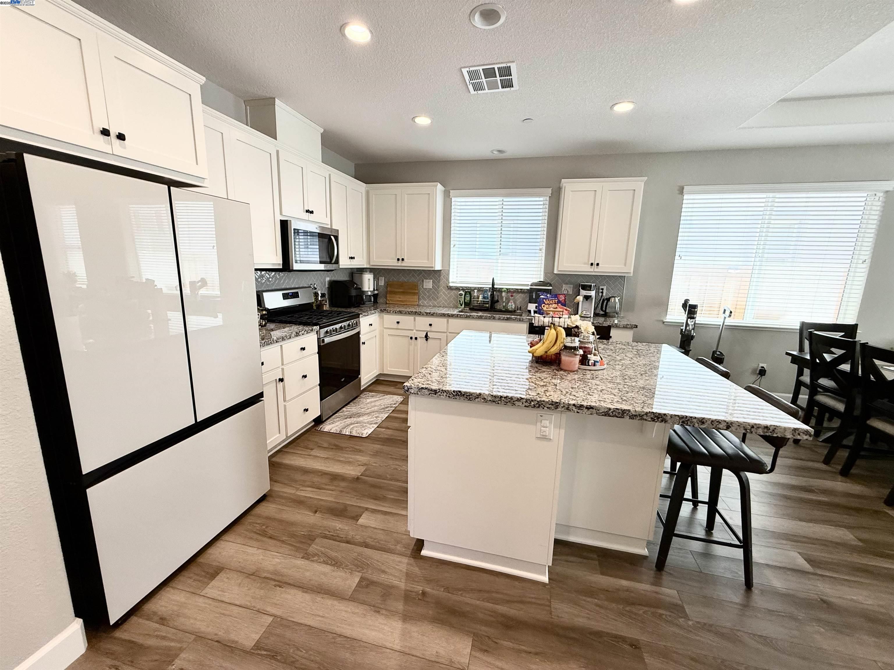 Detail Gallery Image 3 of 27 For 5275 Waterleaf Ln, Fairfield,  CA 94534 - 4 Beds | 3 Baths