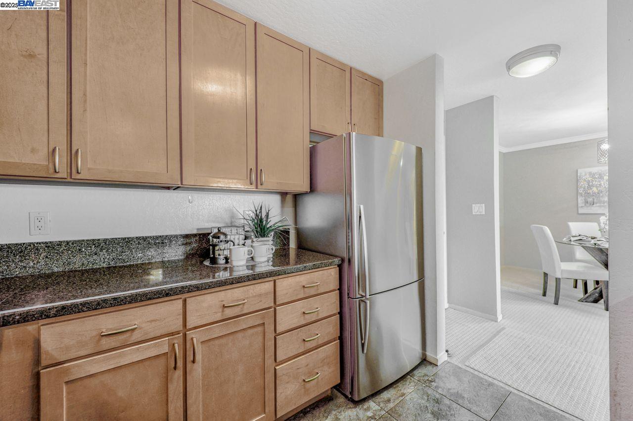 Detail Gallery Image 9 of 29 For 300 Murchison Dr #321,  Millbrae,  CA 94030 - 2 Beds | 2 Baths