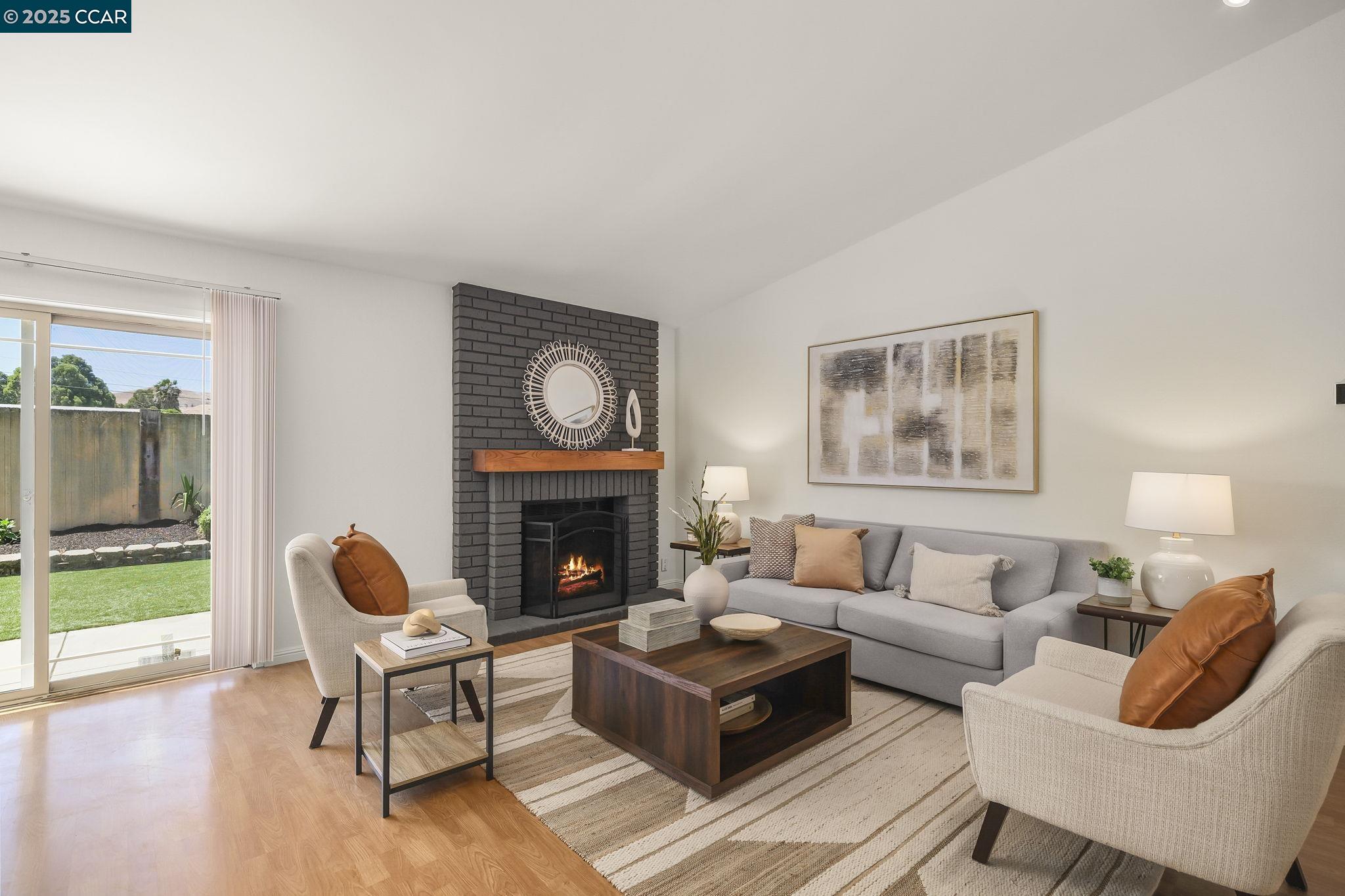 Detail Gallery Image 7 of 30 For 2098 Mendocino Dr, Bay Point,  CA 94565 - 3 Beds | 2 Baths