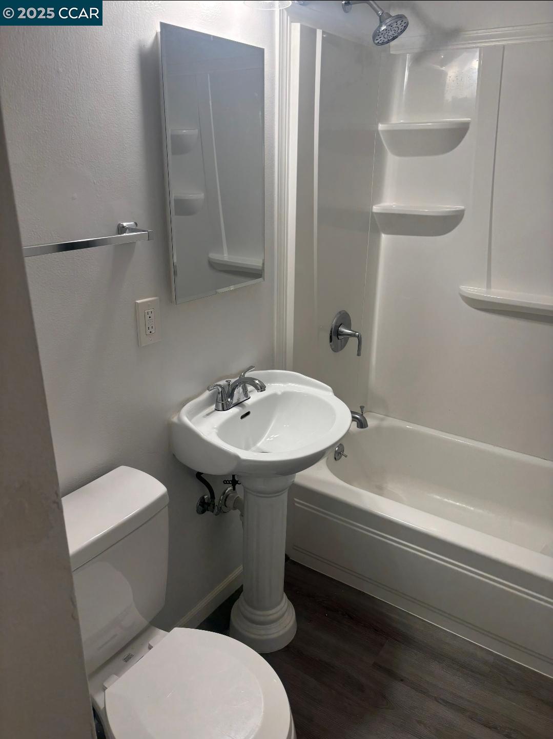 831 6Th St, Vallejo, California 94590, 3 Bedrooms Bedrooms, 6 Rooms Rooms,2 BathroomsBathrooms,Residential,For Sale,831 6Th St,41098654