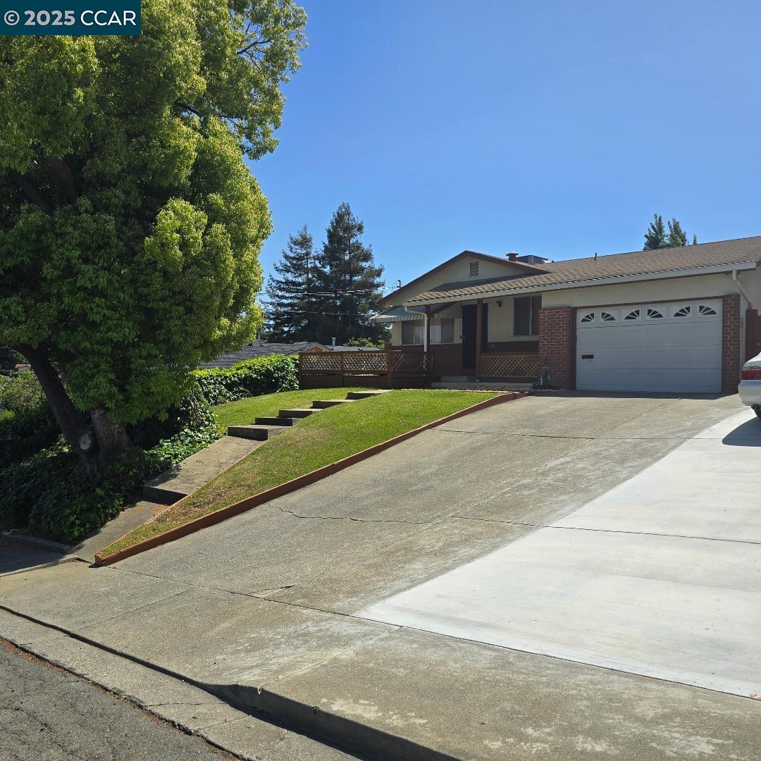 831 6Th St, Vallejo, California 94590, 3 Bedrooms Bedrooms, 6 Rooms Rooms,2 BathroomsBathrooms,Residential,For Sale,831 6Th St,41098654