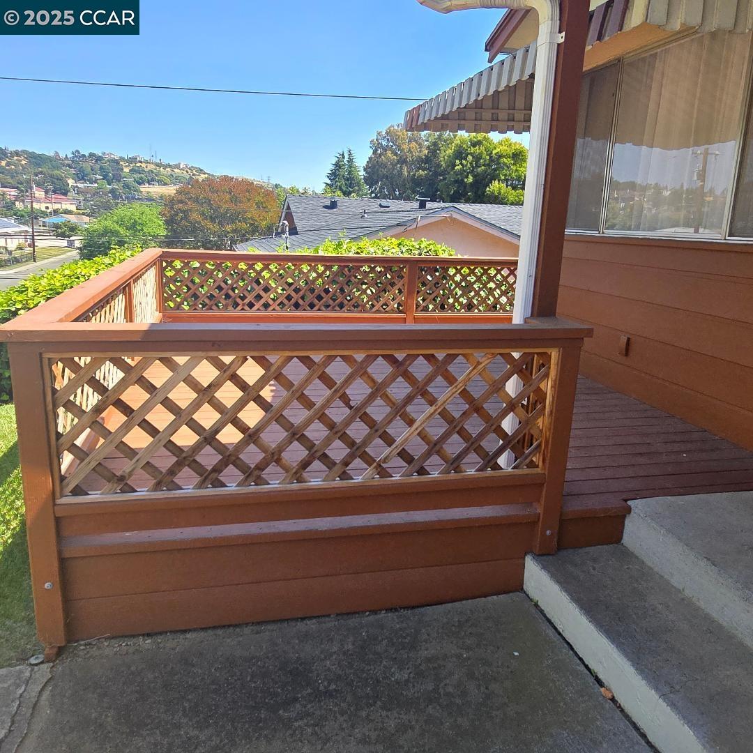831 6Th St, Vallejo, California 94590, 3 Bedrooms Bedrooms, 6 Rooms Rooms,2 BathroomsBathrooms,Residential,For Sale,831 6Th St,41098654