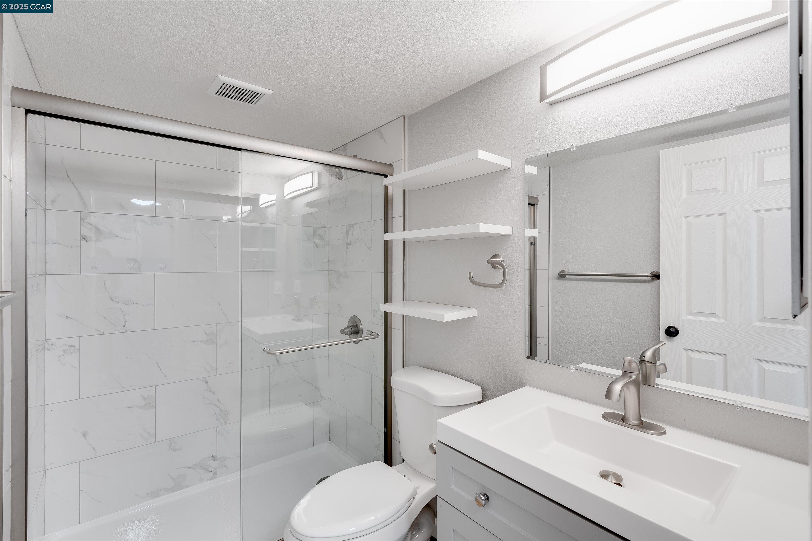 Detail Gallery Image 32 of 42 For 1851 Harrison St #6,  Concord,  CA 94520 - 2 Beds | 1 Baths