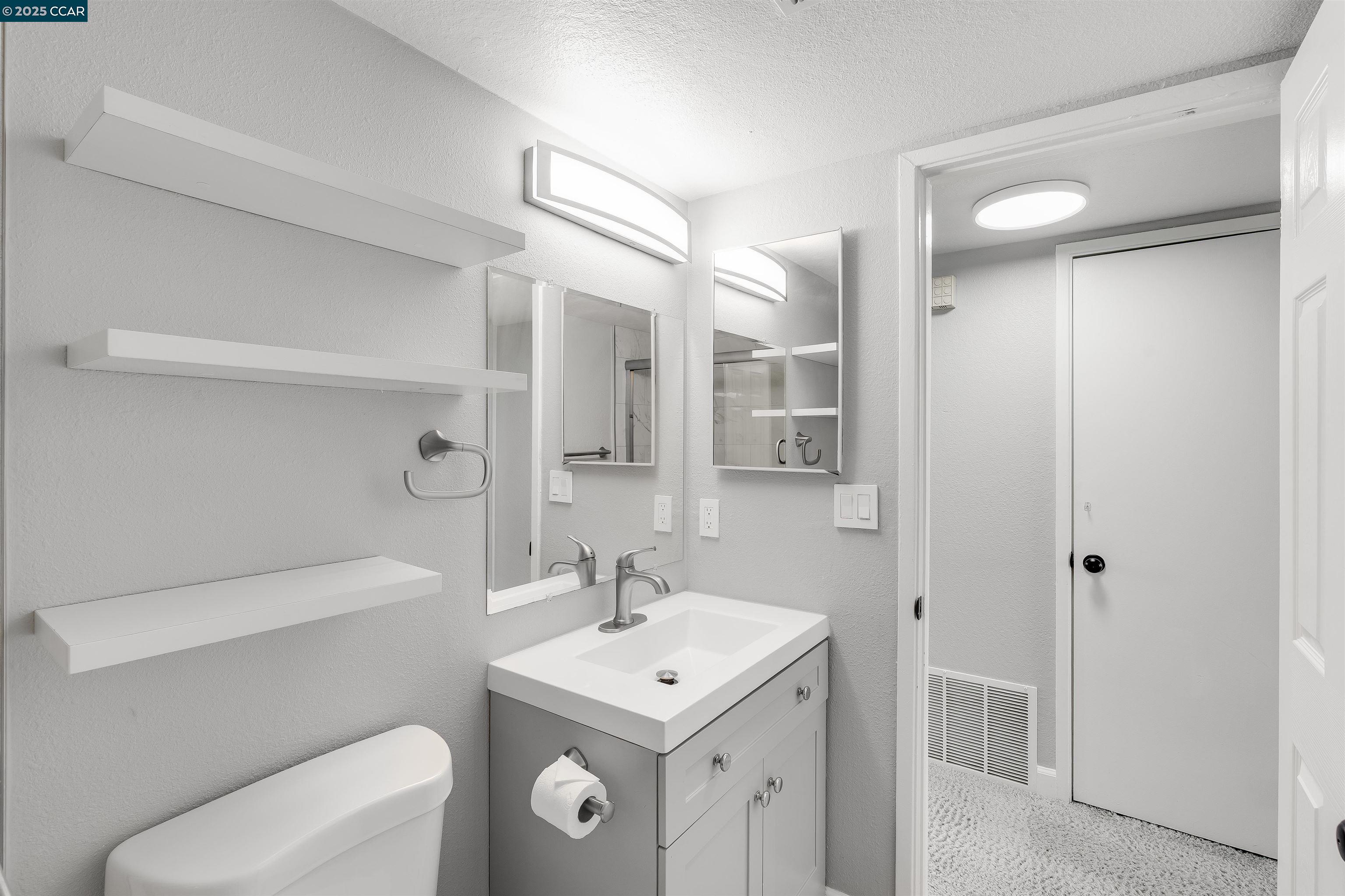 Detail Gallery Image 33 of 42 For 1851 Harrison St #6,  Concord,  CA 94520 - 2 Beds | 1 Baths