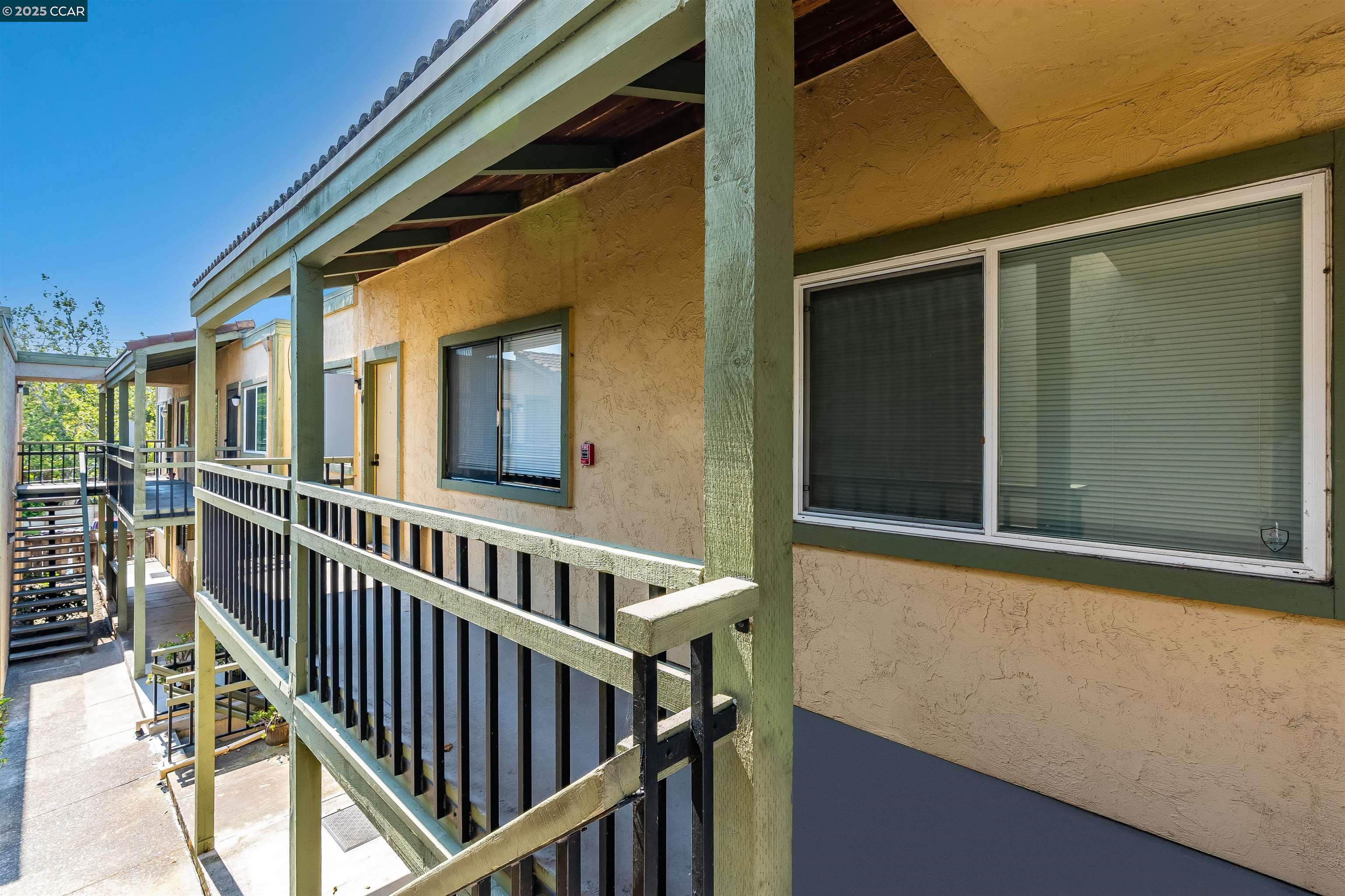 Detail Gallery Image 9 of 42 For 1851 Harrison St #6,  Concord,  CA 94520 - 2 Beds | 1 Baths