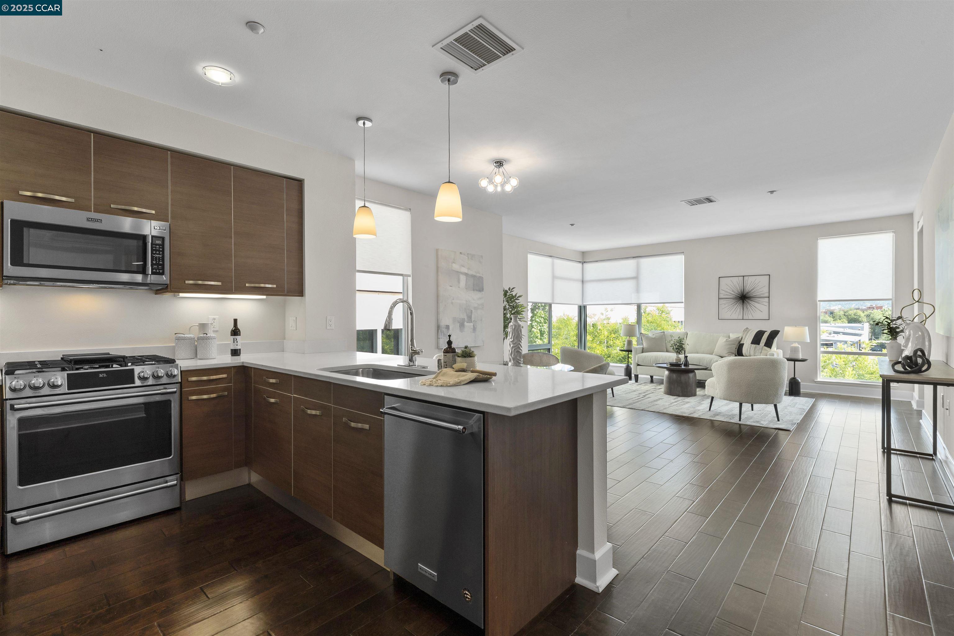 555 Ygnacio Valley Rd # 222, Walnut Creek, California 94596, 2 Bedrooms Bedrooms, 5 Rooms Rooms,2 BathroomsBathrooms,Residential,For Sale,555 Ygnacio Valley Rd # 222,41098656