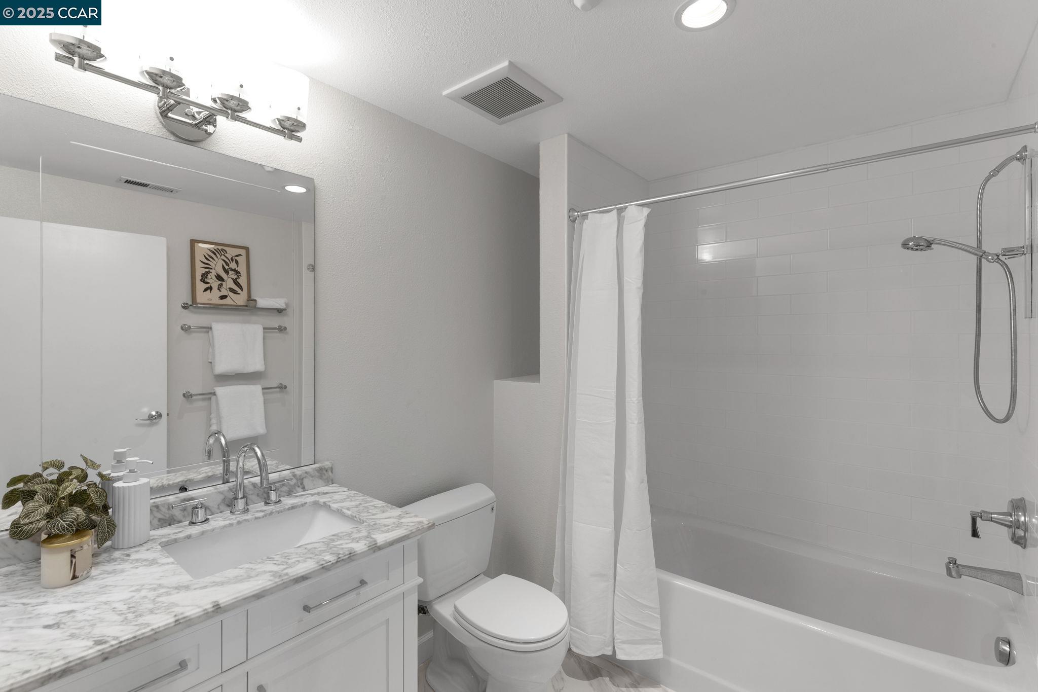 555 Ygnacio Valley Rd # 222, Walnut Creek, California 94596, 2 Bedrooms Bedrooms, 5 Rooms Rooms,2 BathroomsBathrooms,Residential,For Sale,555 Ygnacio Valley Rd # 222,41098656