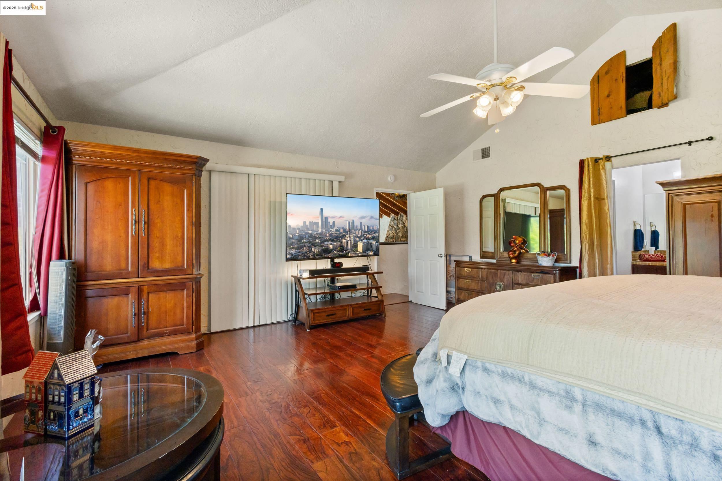 Detail Gallery Image 16 of 51 For 5807 Santa Teresa Blvd, San Jose,  CA 95123 - 4 Beds | 3 Baths