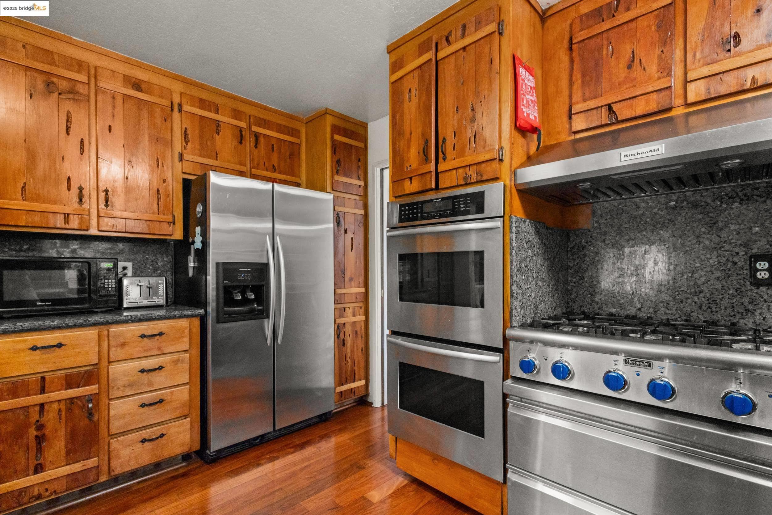 Detail Gallery Image 8 of 51 For 5807 Santa Teresa Blvd, San Jose,  CA 95123 - 4 Beds | 3 Baths