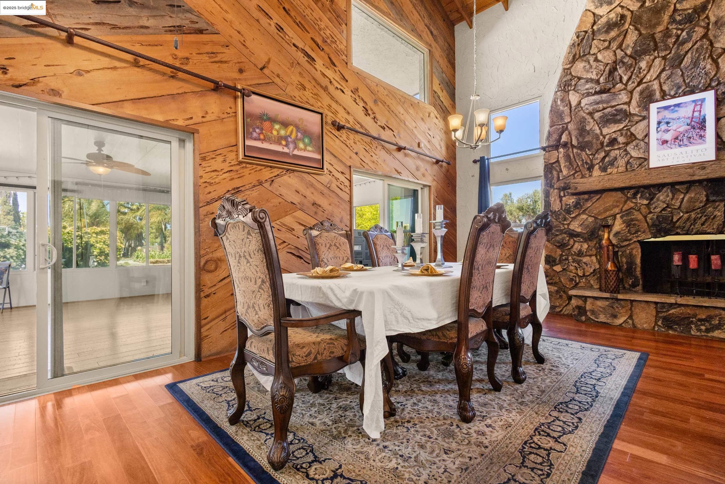 Detail Gallery Image 10 of 51 For 5807 Santa Teresa Blvd, San Jose,  CA 95123 - 4 Beds | 3 Baths