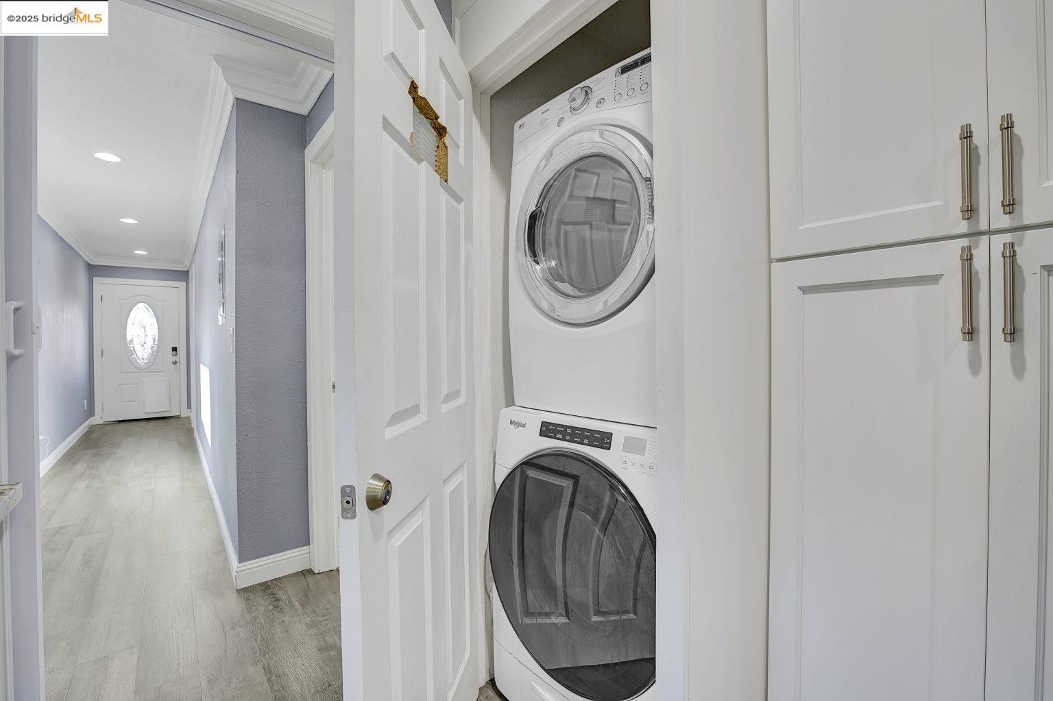 Detail Gallery Image 17 of 43 For 2419 Linden St, Oakland,  CA 94607 - 4 Beds | 2 Baths