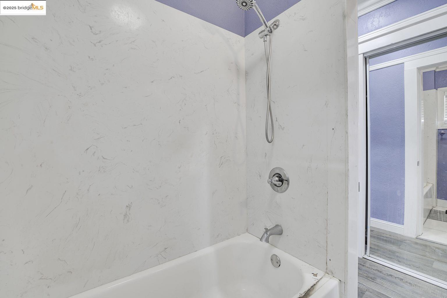 Detail Gallery Image 22 of 43 For 2419 Linden St, Oakland,  CA 94607 - 4 Beds | 2 Baths