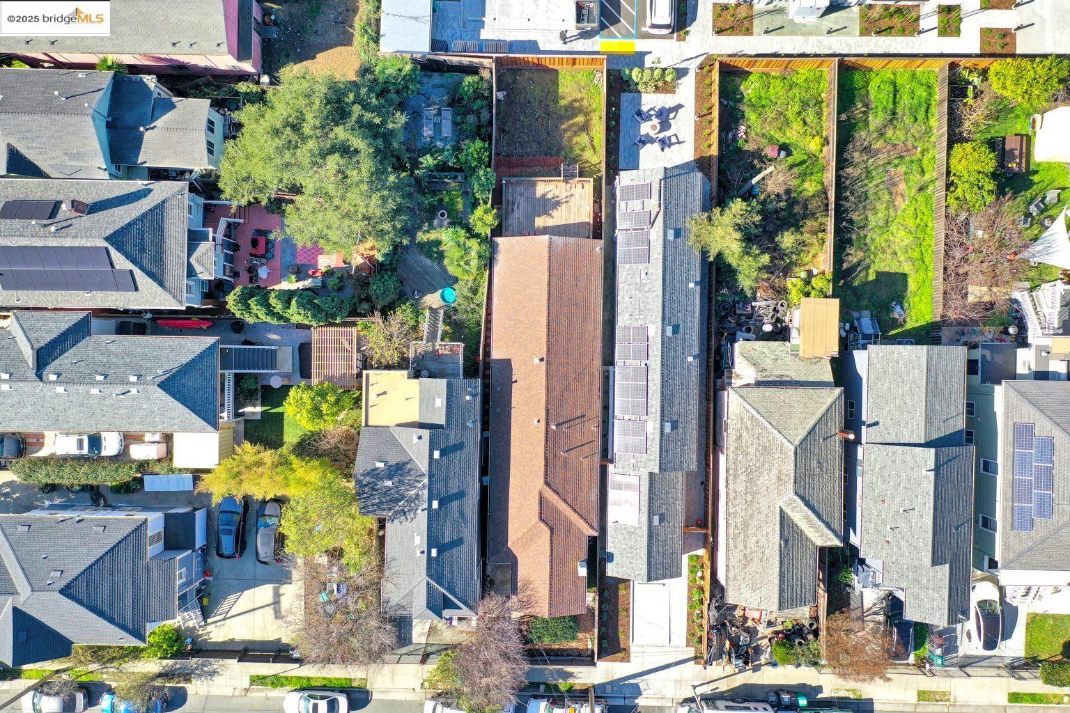 Detail Gallery Image 37 of 43 For 2419 Linden St, Oakland,  CA 94607 - 4 Beds | 2 Baths