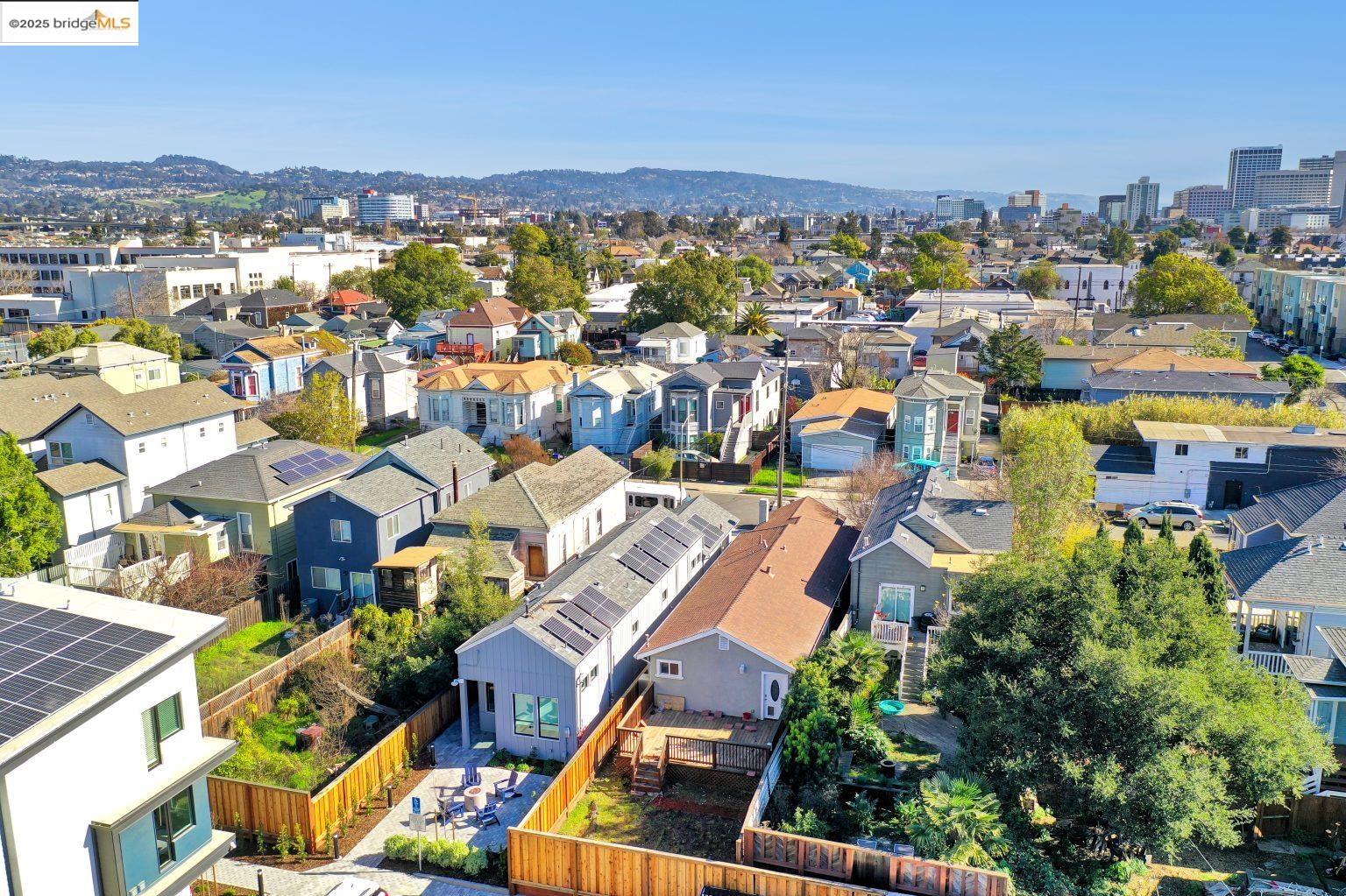 Detail Gallery Image 38 of 43 For 2419 Linden St, Oakland,  CA 94607 - 4 Beds | 2 Baths
