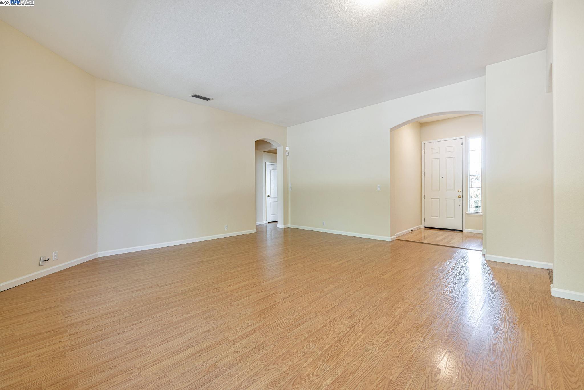 4609 Carrigan Lane, Carmichael, California 95608, 4 Bedrooms Bedrooms, 7 Rooms Rooms,2 BathroomsBathrooms,Residential,For Sale,4609 Carrigan Lane,41098659