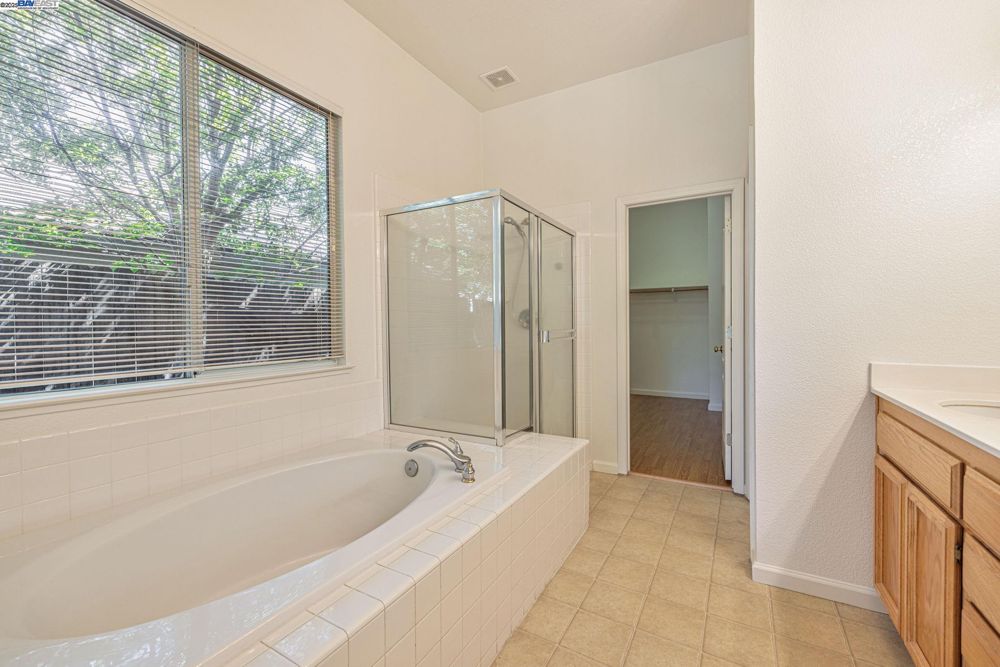 4609 Carrigan Lane, Carmichael, California 95608, 4 Bedrooms Bedrooms, 7 Rooms Rooms,2 BathroomsBathrooms,Residential,For Sale,4609 Carrigan Lane,41098659