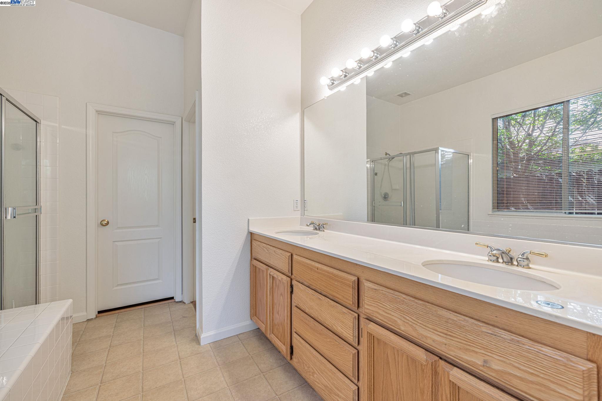 4609 Carrigan Lane, Carmichael, California 95608, 4 Bedrooms Bedrooms, 7 Rooms Rooms,2 BathroomsBathrooms,Residential,For Sale,4609 Carrigan Lane,41098659