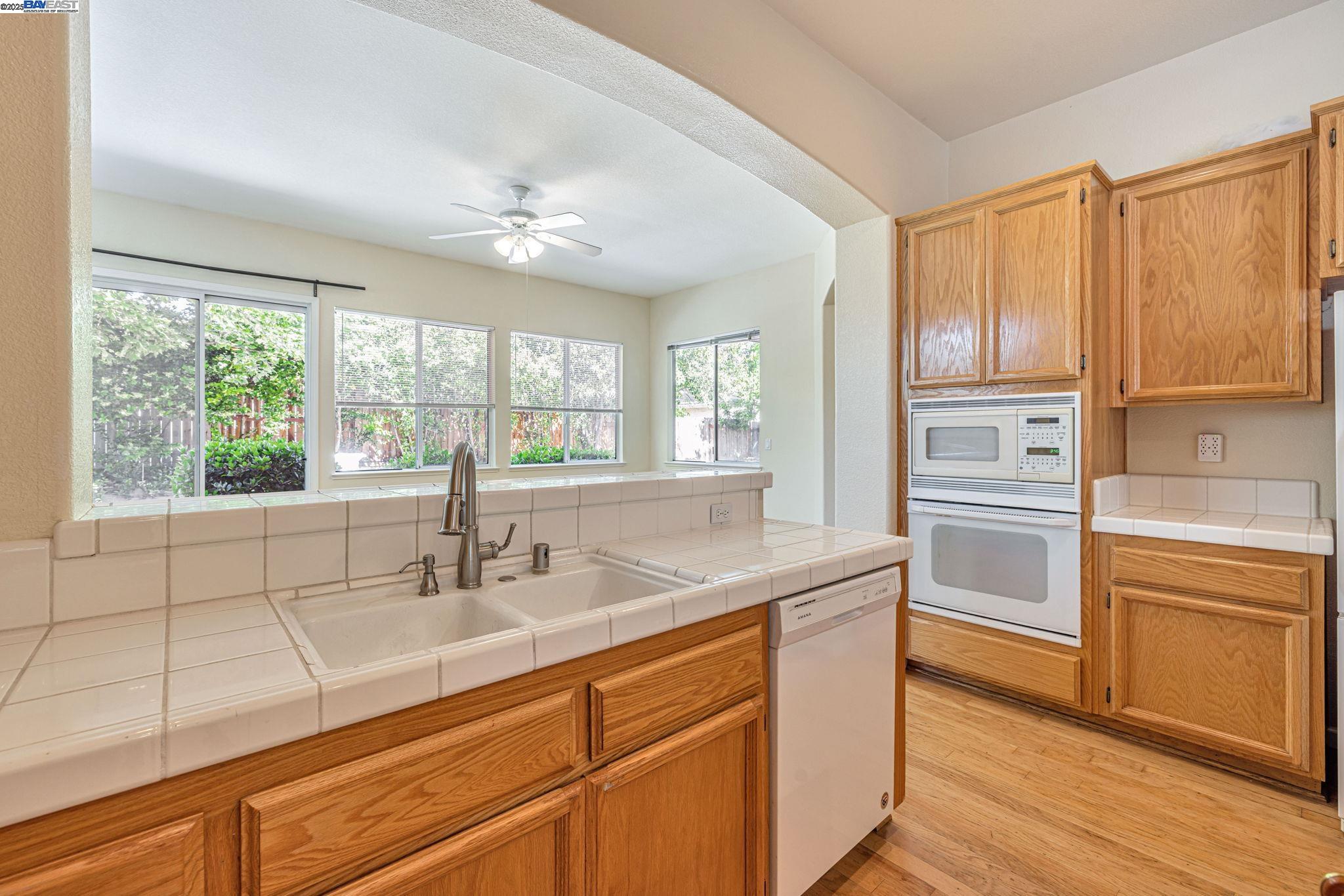 4609 Carrigan Lane, Carmichael, California 95608, 4 Bedrooms Bedrooms, 7 Rooms Rooms,2 BathroomsBathrooms,Residential,For Sale,4609 Carrigan Lane,41098659
