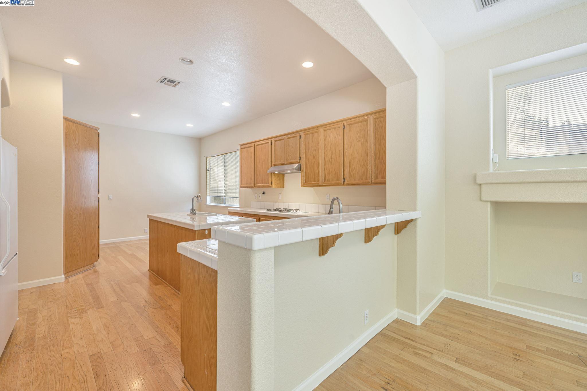 4609 Carrigan Lane, Carmichael, California 95608, 4 Bedrooms Bedrooms, 7 Rooms Rooms,2 BathroomsBathrooms,Residential,For Sale,4609 Carrigan Lane,41098659