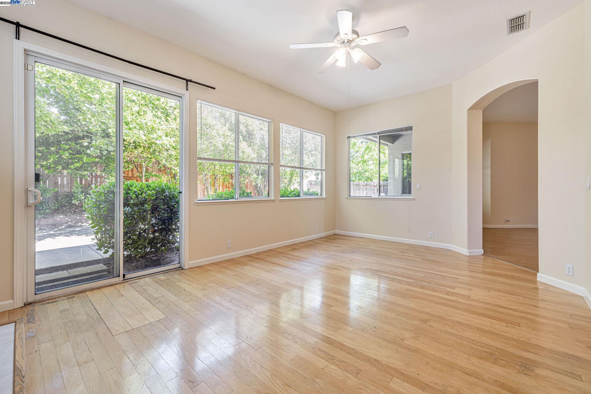 4609 Carrigan Lane, Carmichael, California 95608, 4 Bedrooms Bedrooms, 7 Rooms Rooms,2 BathroomsBathrooms,Residential,For Sale,4609 Carrigan Lane,41098659