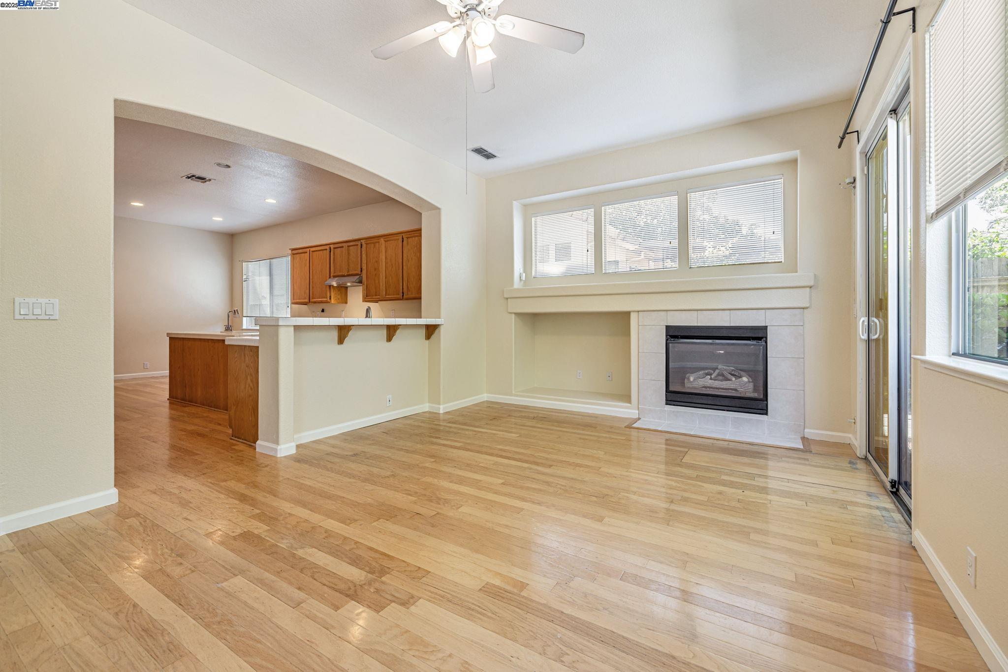 4609 Carrigan Lane, Carmichael, California 95608, 4 Bedrooms Bedrooms, 7 Rooms Rooms,2 BathroomsBathrooms,Residential,For Sale,4609 Carrigan Lane,41098659
