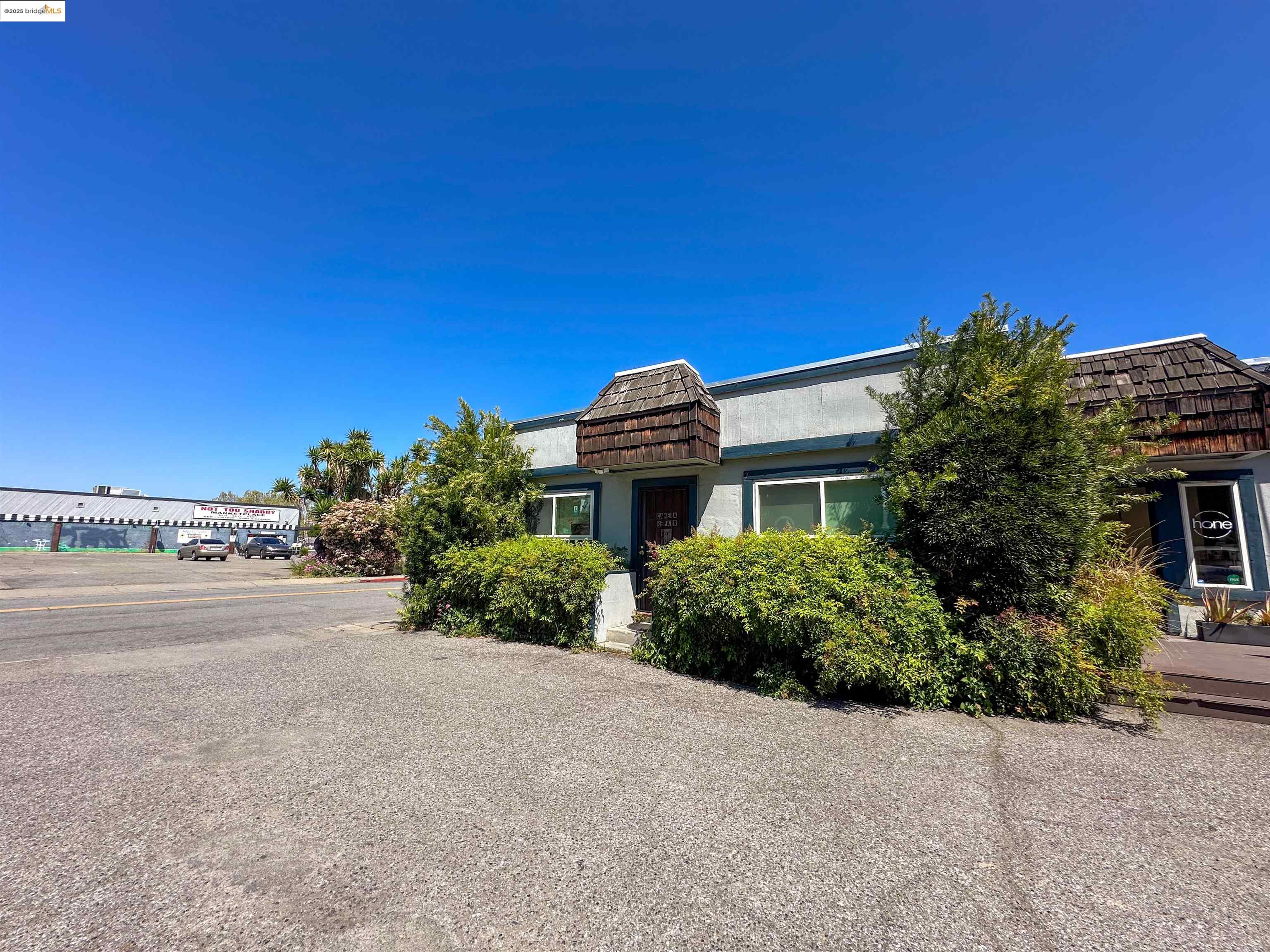 501 S Bascom Ave, San Jose, California 95128, ,Residential Income,For Sale,501 S Bascom Ave,41098660